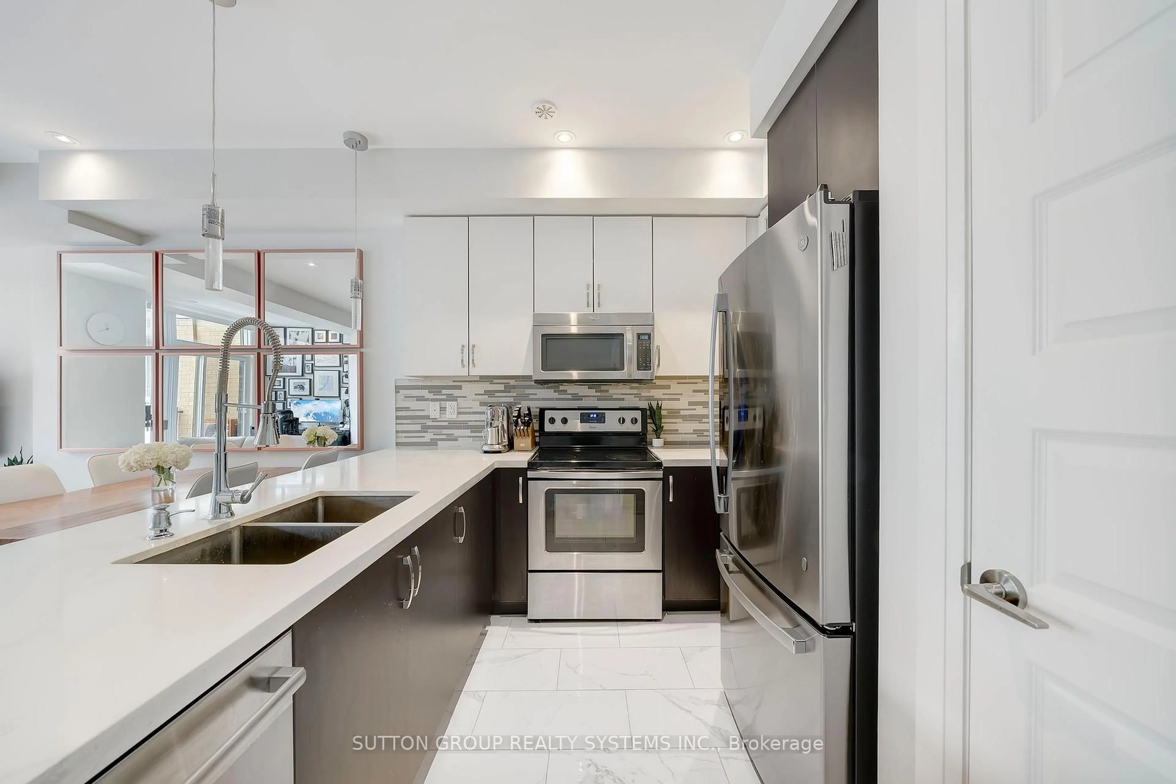 Unknown for 23 Eldora Ave #101, Toronto Ontario M2M 0B5