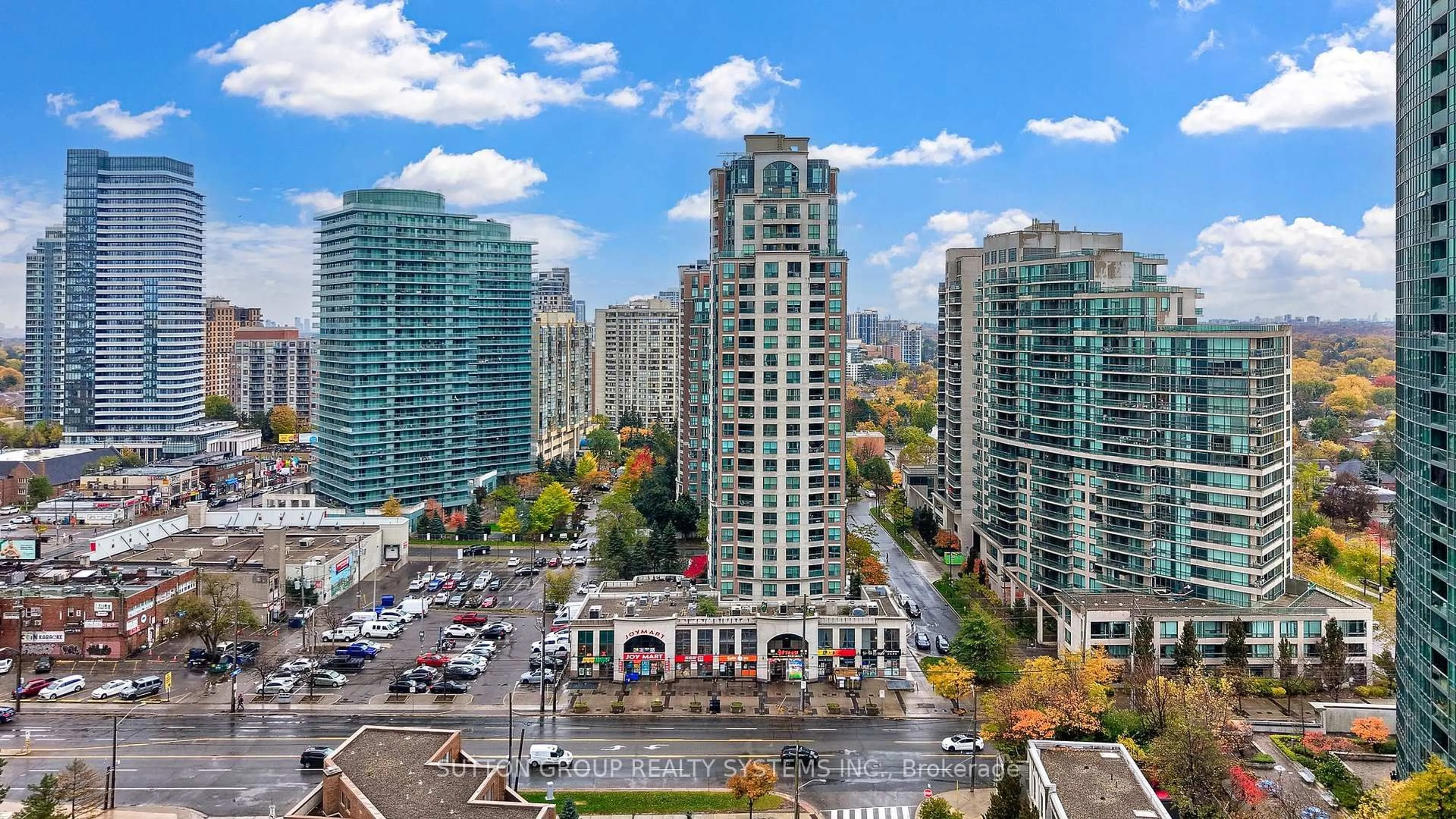 A pic from outside/outdoor area/front of a property/back of a property/a pic from drone, city buildings view from balcony for 7 Lorraine Dr #LPH 5, Toronto Ontario M2N 7H2