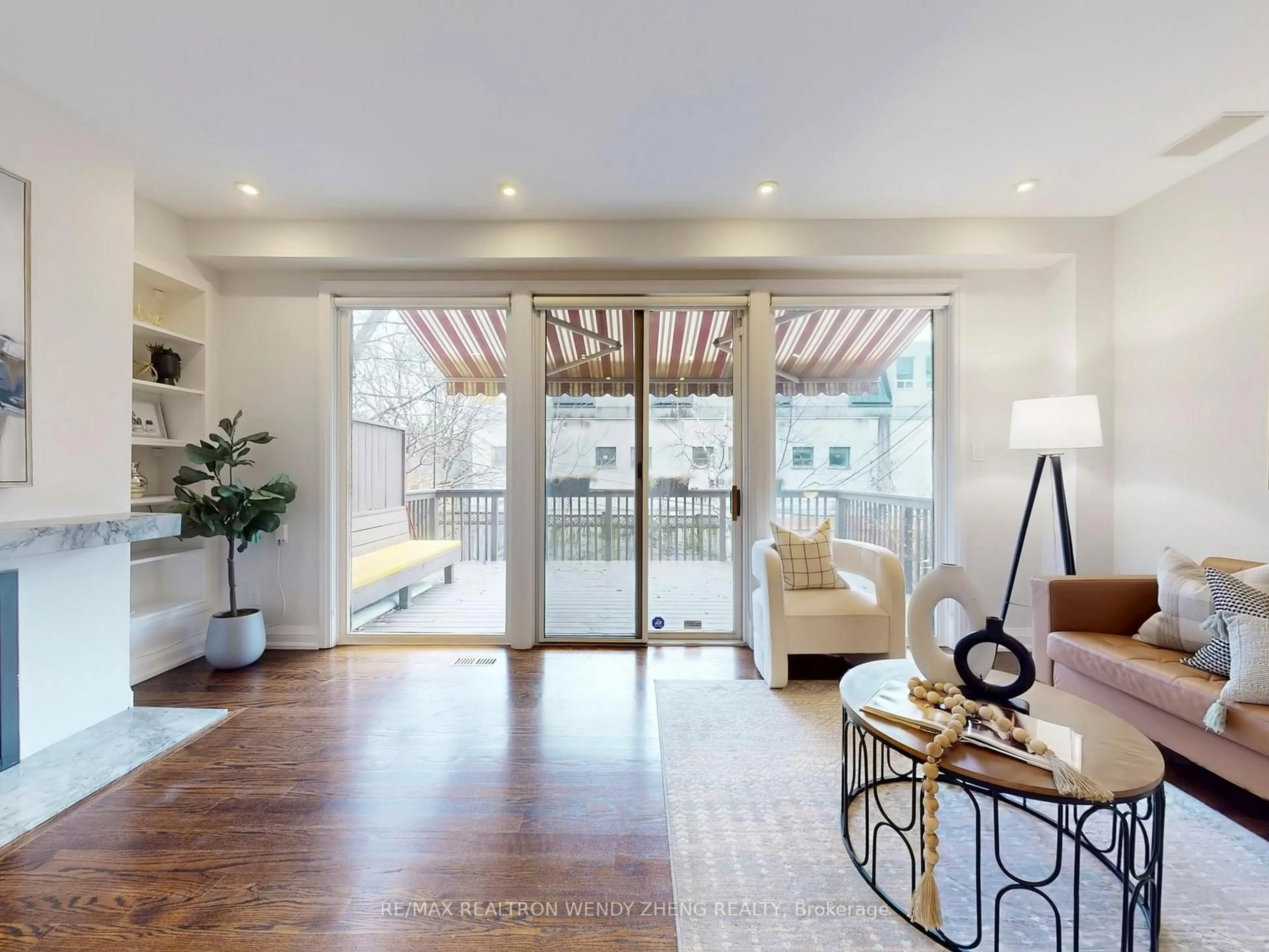 Indoor entryway for 47 Melgund Rd, Toronto Ontario M5R 2A1