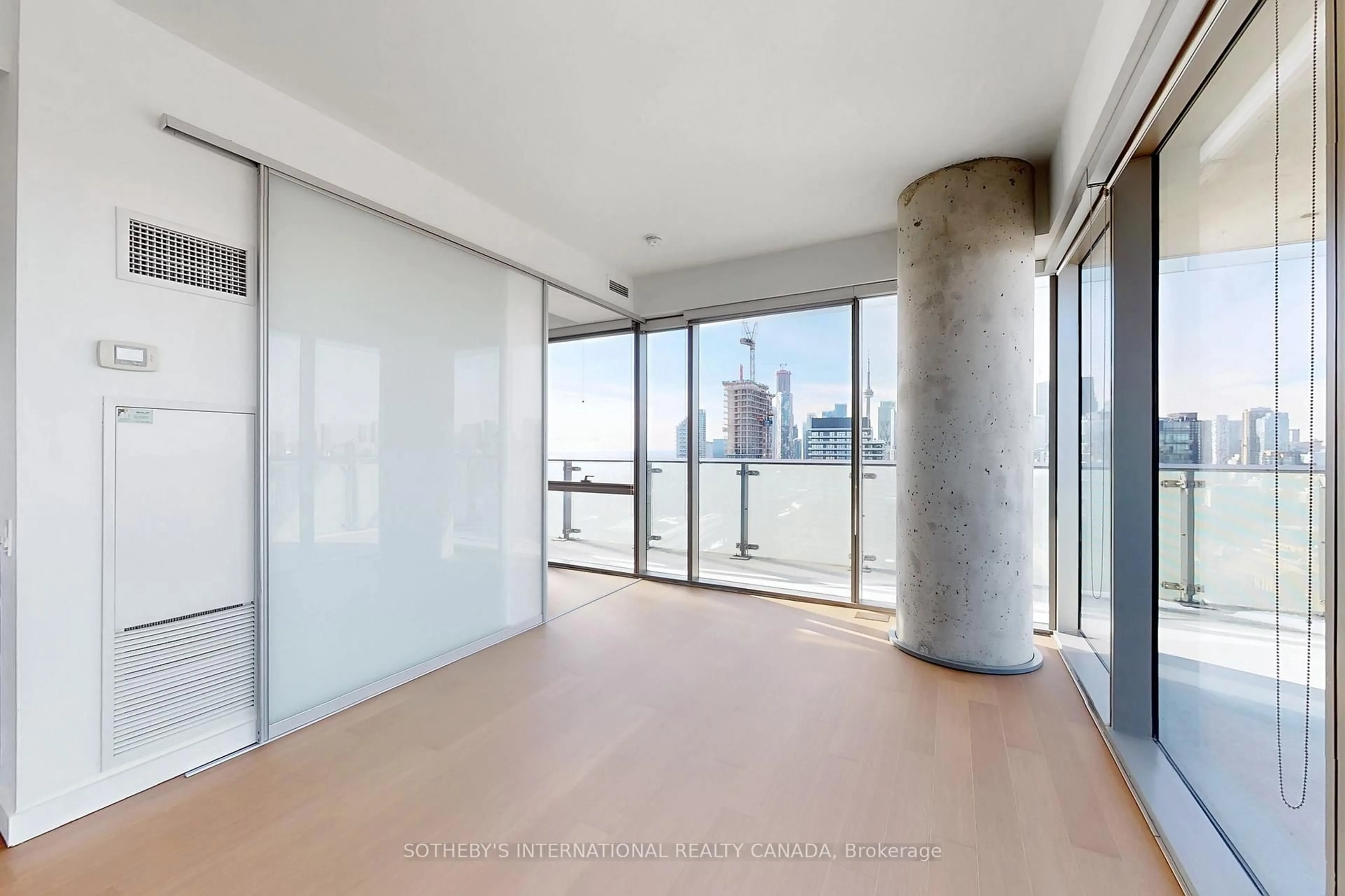 Indoor foyer for 70 Distillery Lane #3102, Toronto Ontario M5A 0E3