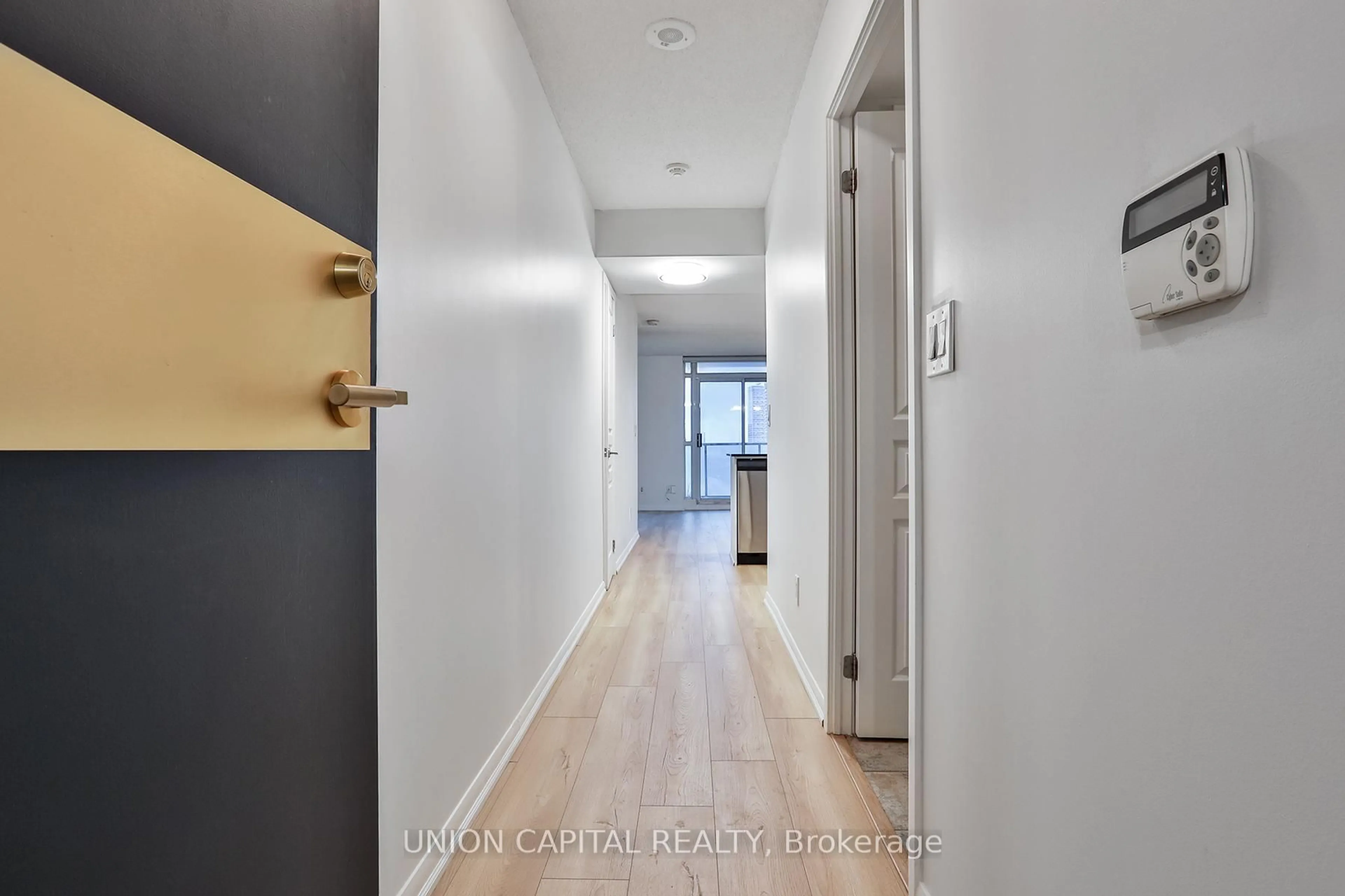 Indoor entryway for 18 Yonge St #2306, Toronto Ontario M5E 1R4