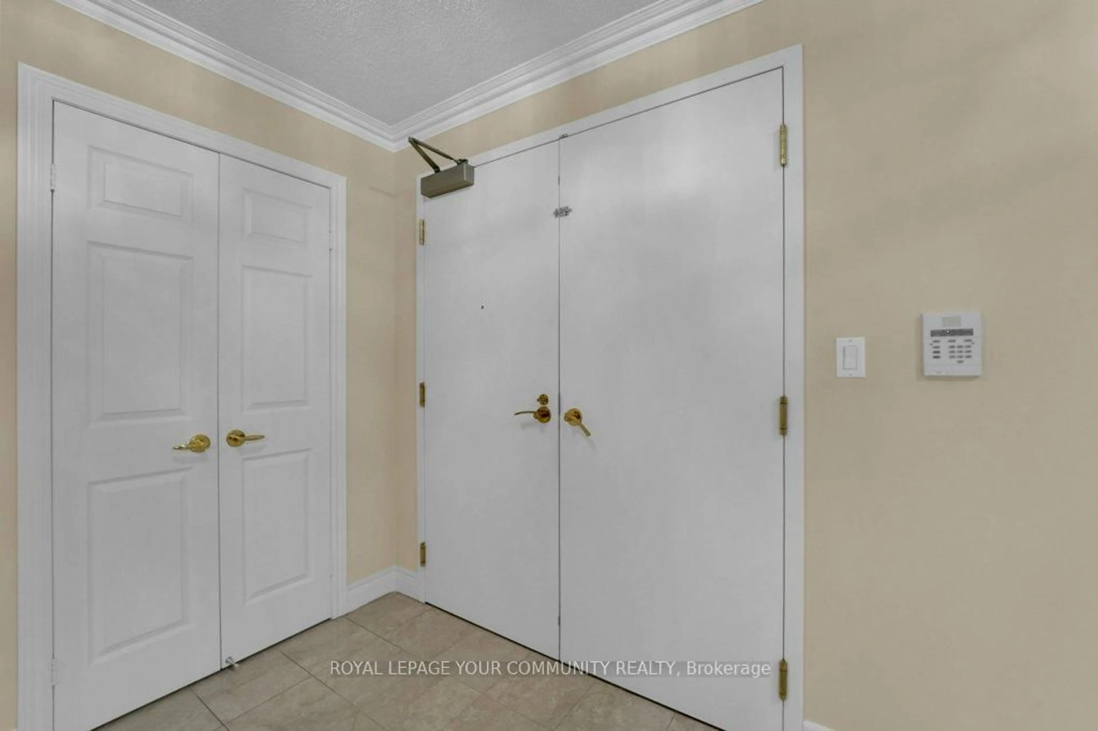 Indoor entryway for 89 Skymark Dr #707, Toronto Ontario M2H 3S6