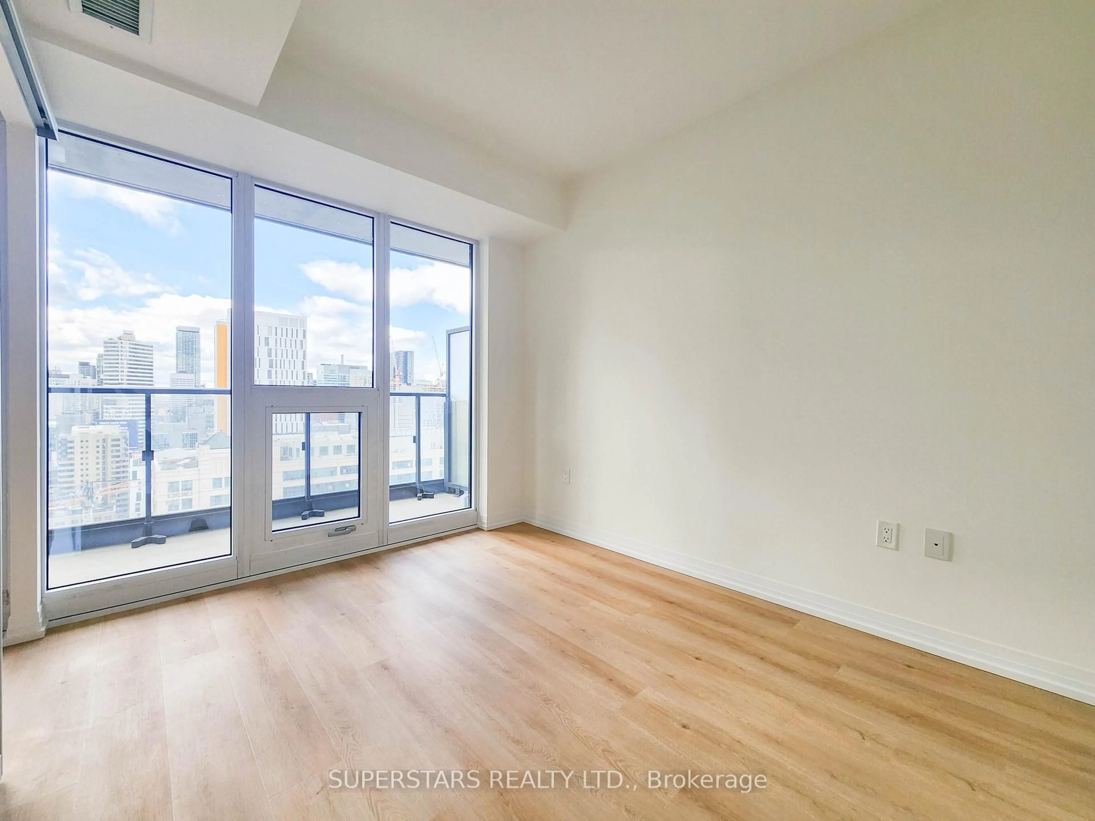 A pic of a room for 251 Jarvis St #2209, Toronto Ontario M5B 0C3