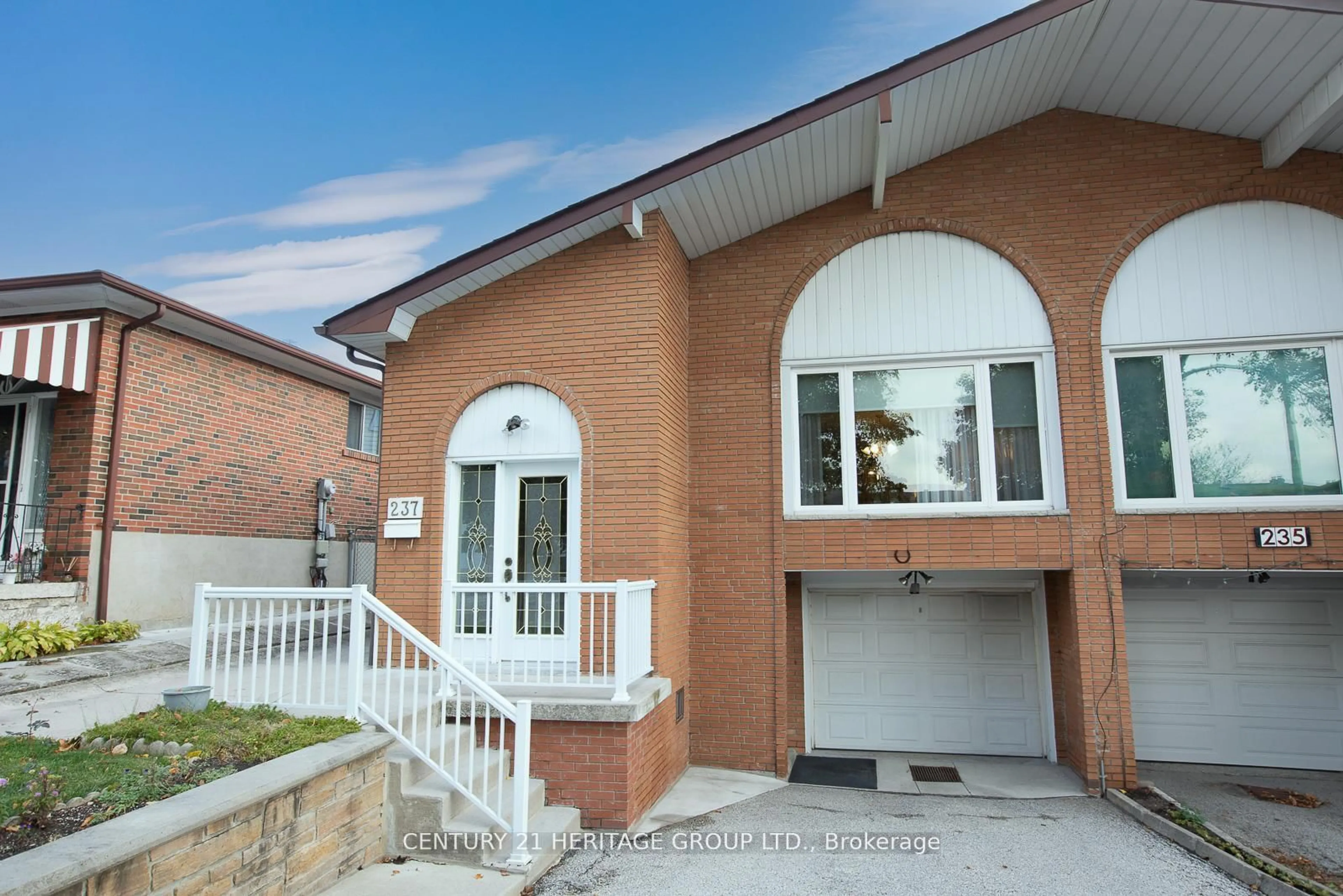 Home with brick exterior material, street for 237 Apache Tr, Toronto Ontario M2H 2W3