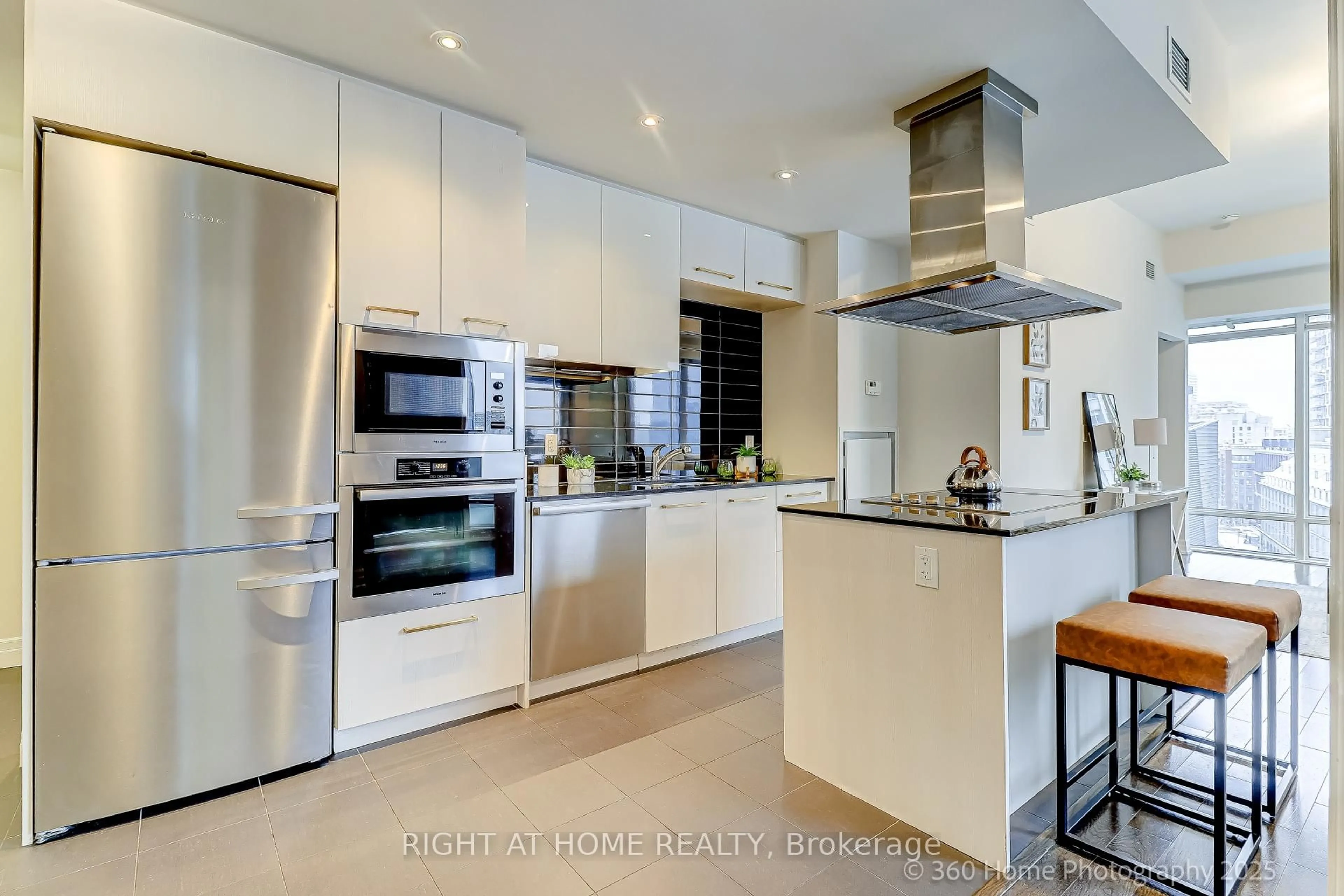 Contemporary kitchen, ceramic/tile floor for 8 The Esplanade #908, Toronto Ontario M5E 0A6