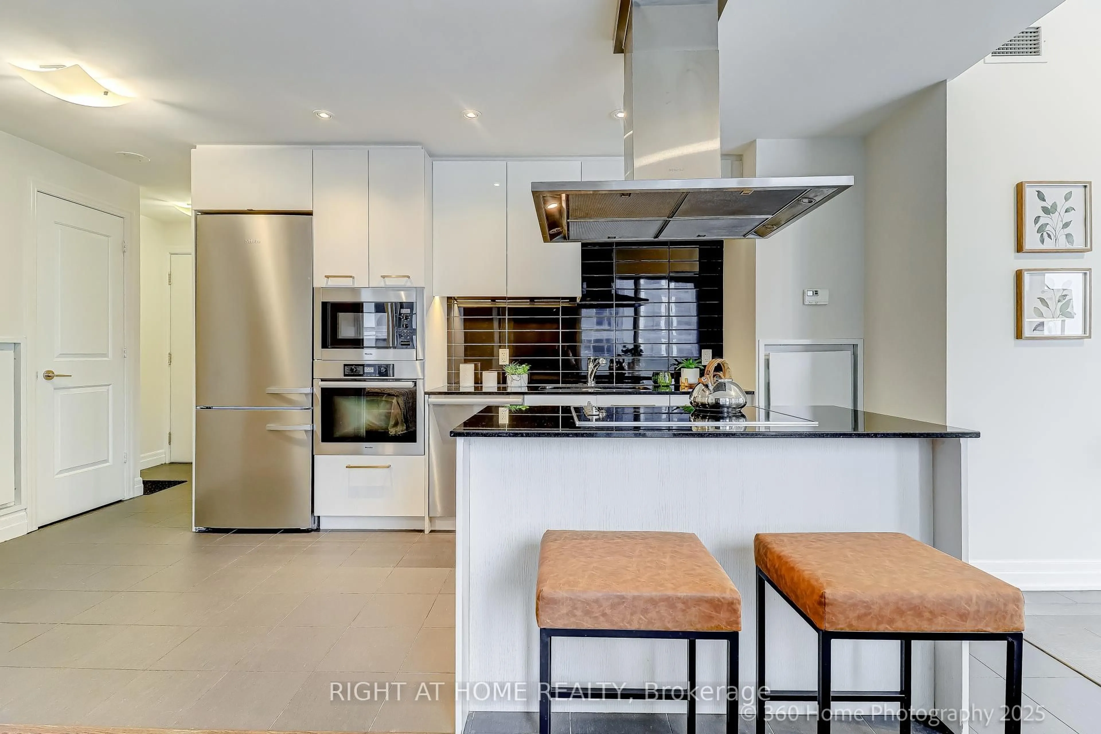 Contemporary kitchen, ceramic/tile floor for 8 The Esplanade #908, Toronto Ontario M5E 0A6