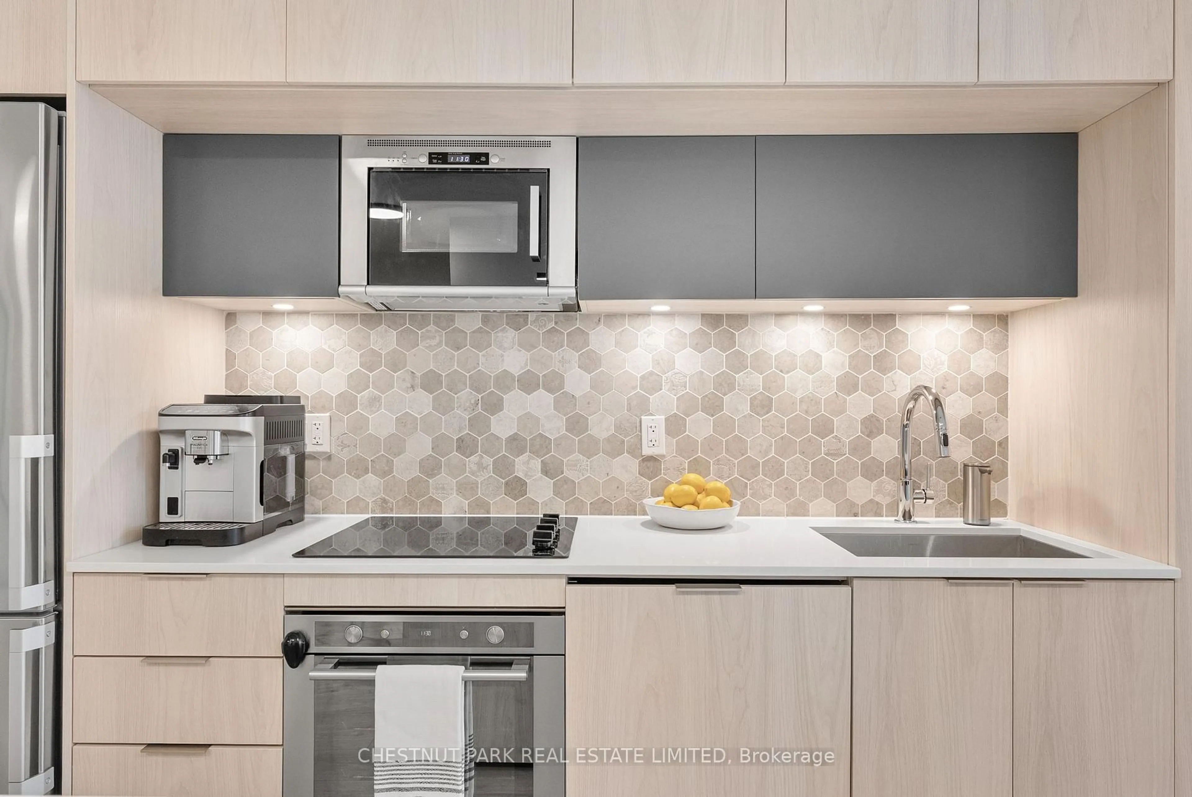 Standard kitchen, ceramic/tile floor for 1 Belsize Dr #314, Toronto Ontario M4S 0B9
