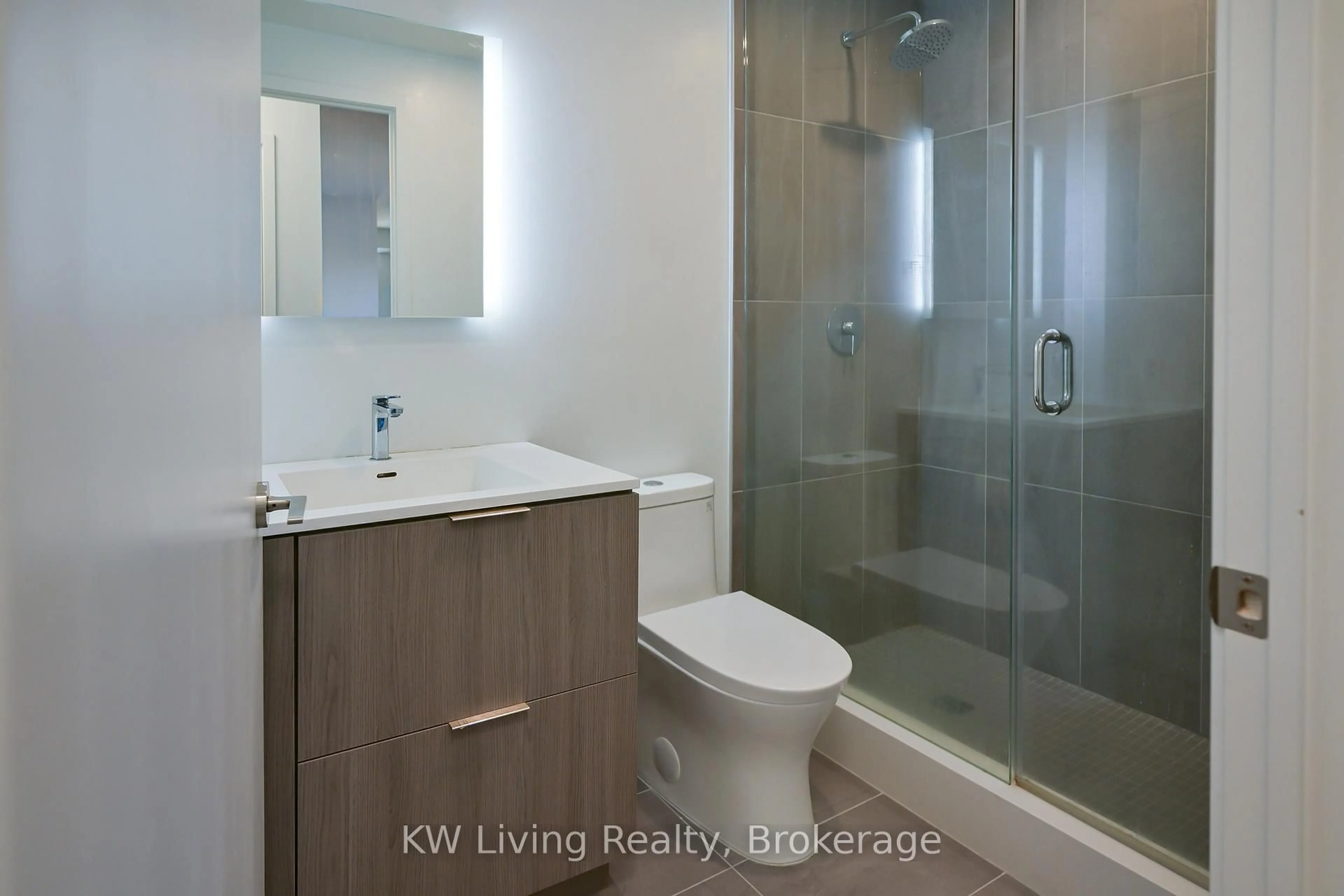 Standard bathroom, unknown for 185 Alberta Ave #303, Toronto Ontario M6C 0A5