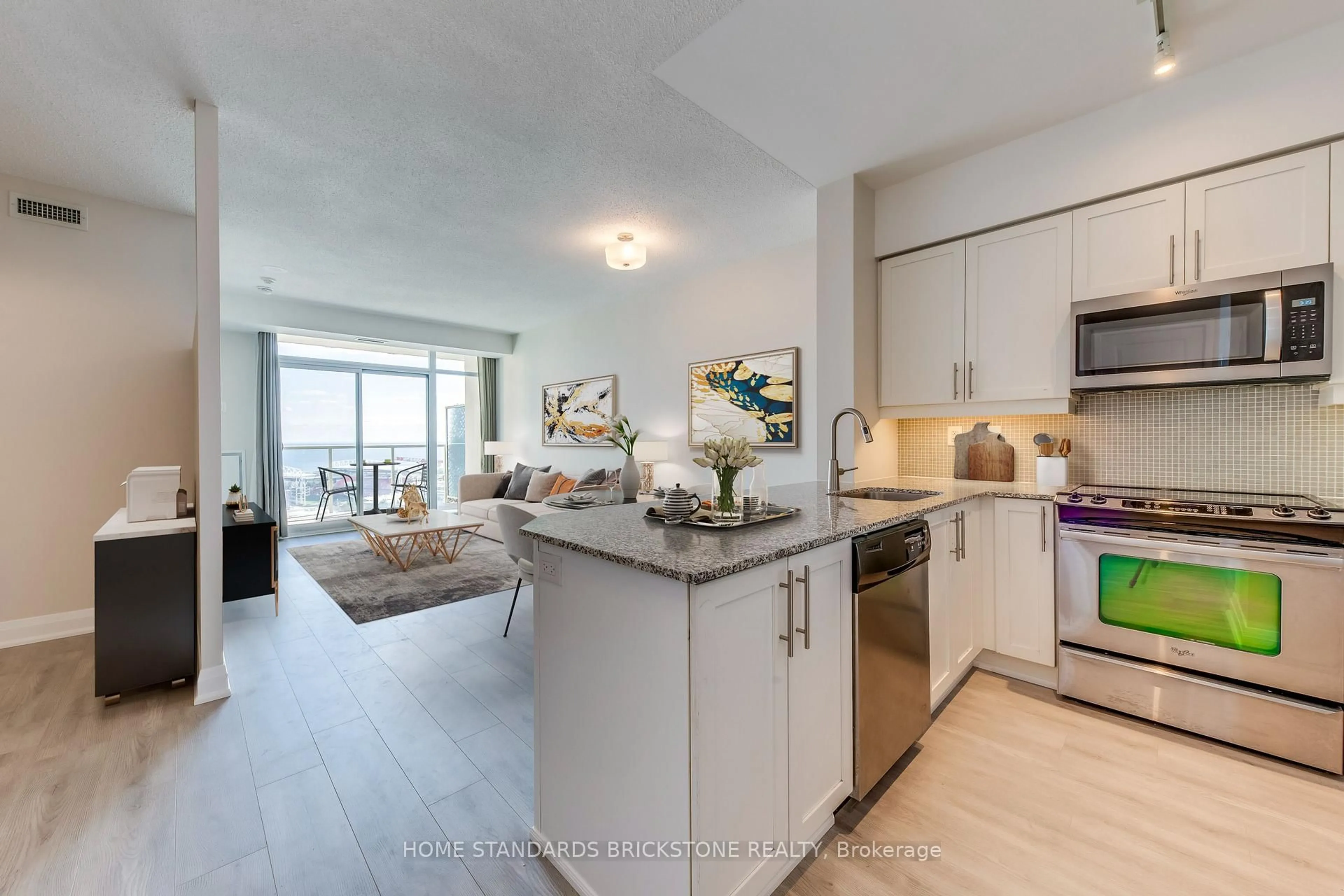 Open concept kitchen, unknown for 125 Western Battery Rd #2508, Toronto Ontario M6K 3R8
