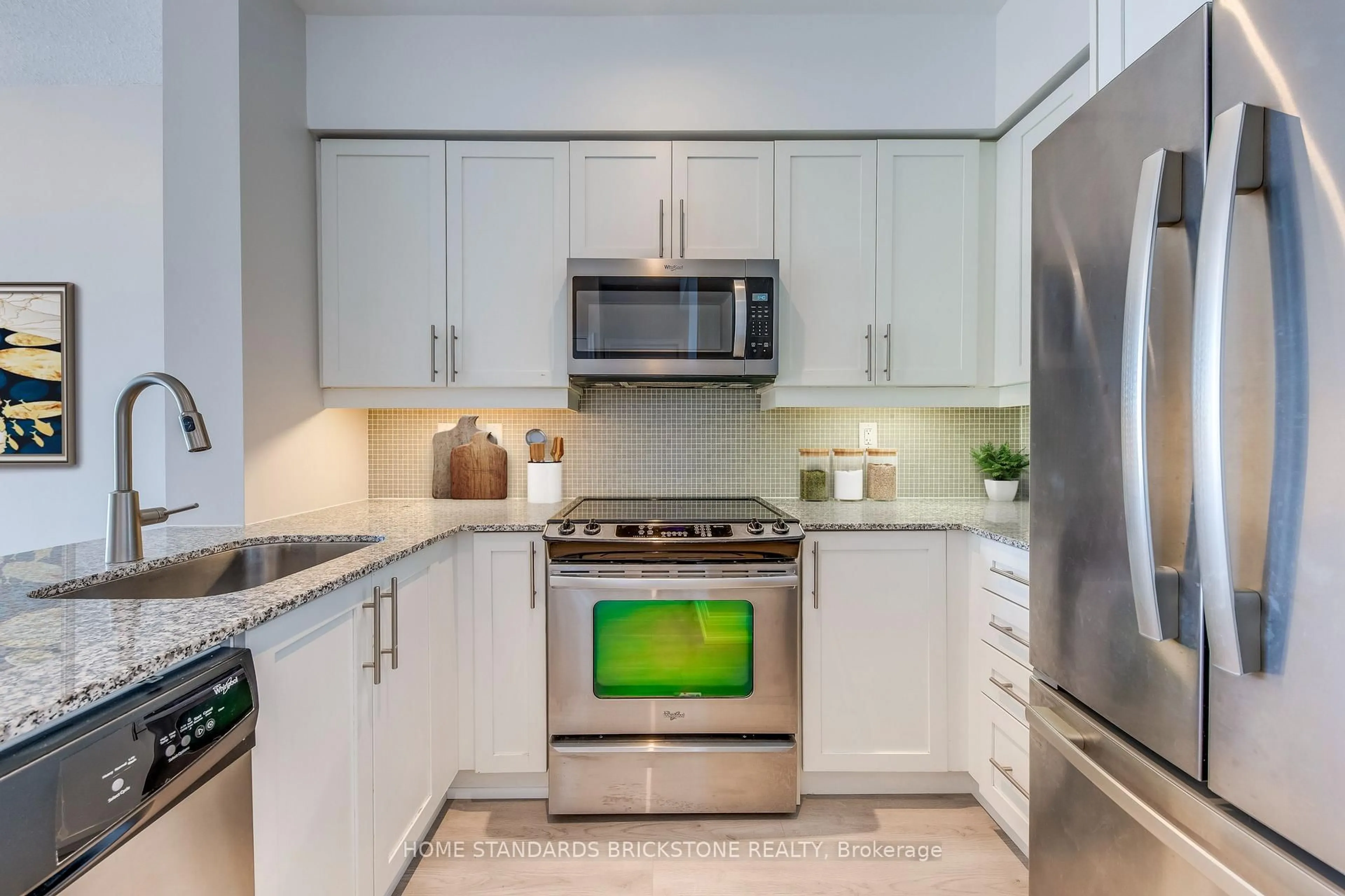 Unknown for 125 Western Battery Rd #2508, Toronto Ontario M6K 3R8