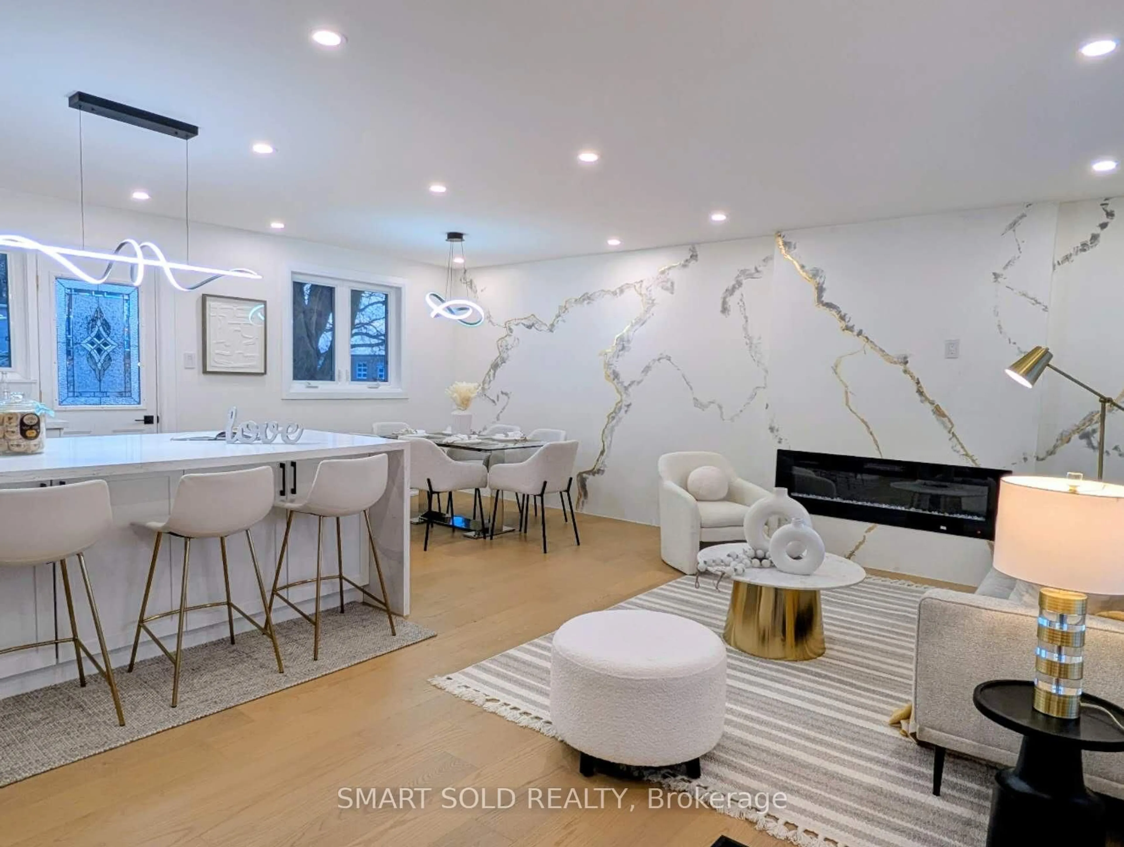 Open concept kitchen, ceramic/tile floor for 38 Cresthaven Dr, Toronto Ontario M2H 1M1