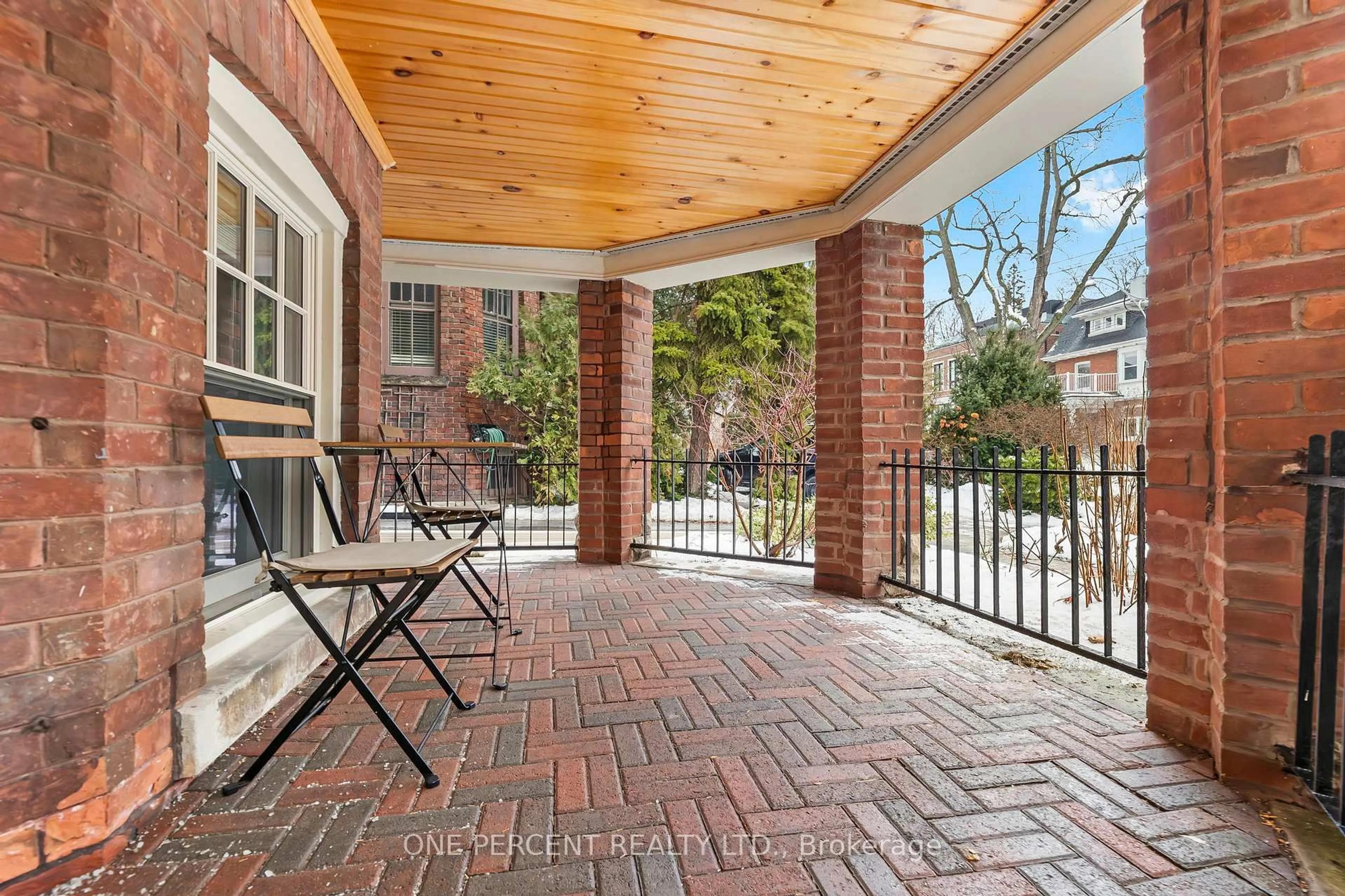 Patio, street for 68 Kendal Ave #2, Toronto Ontario M5R 1L9