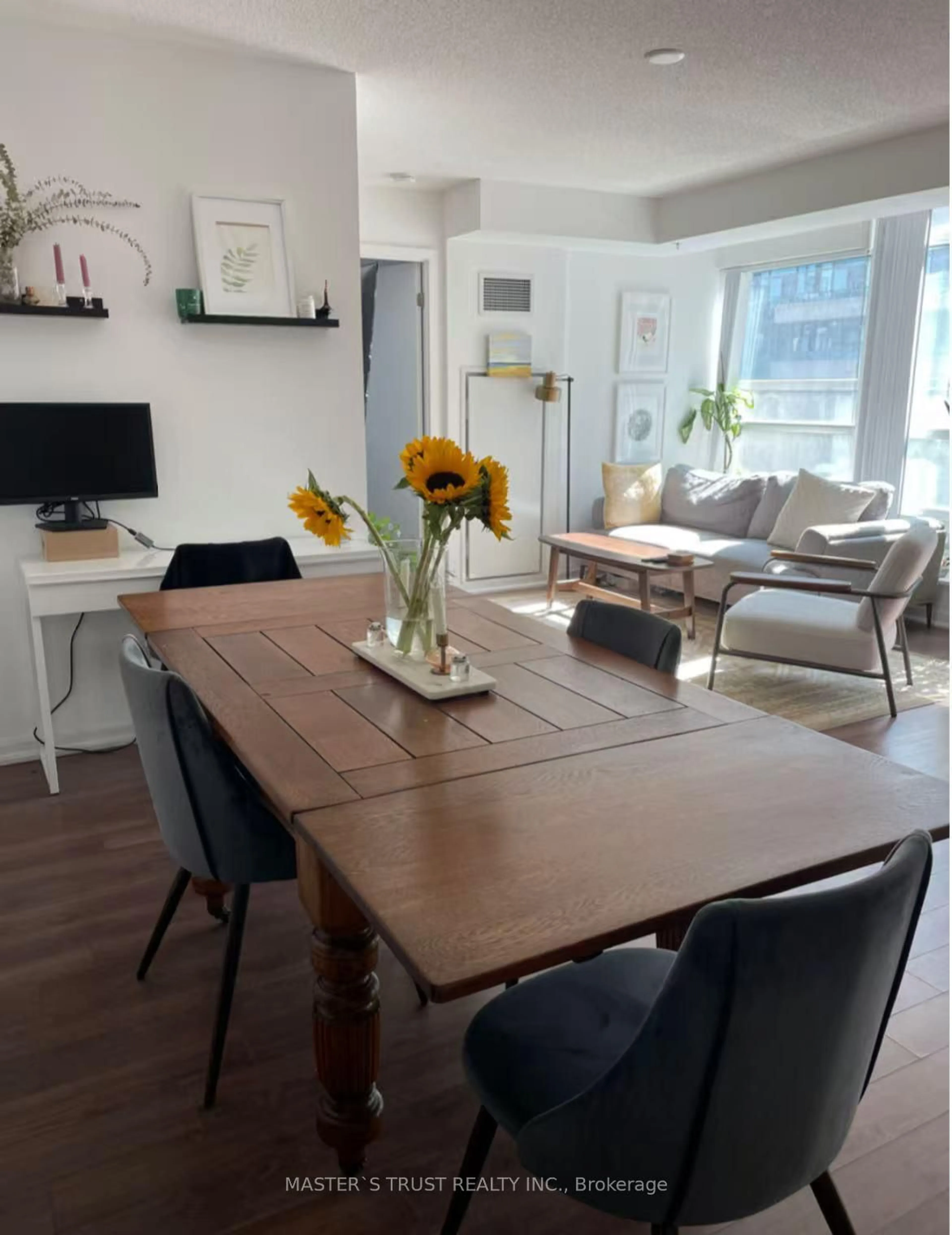 Living room with furniture, wood/laminate floor for 68 Abell St #745, Toronto Ontario M6J 0B1