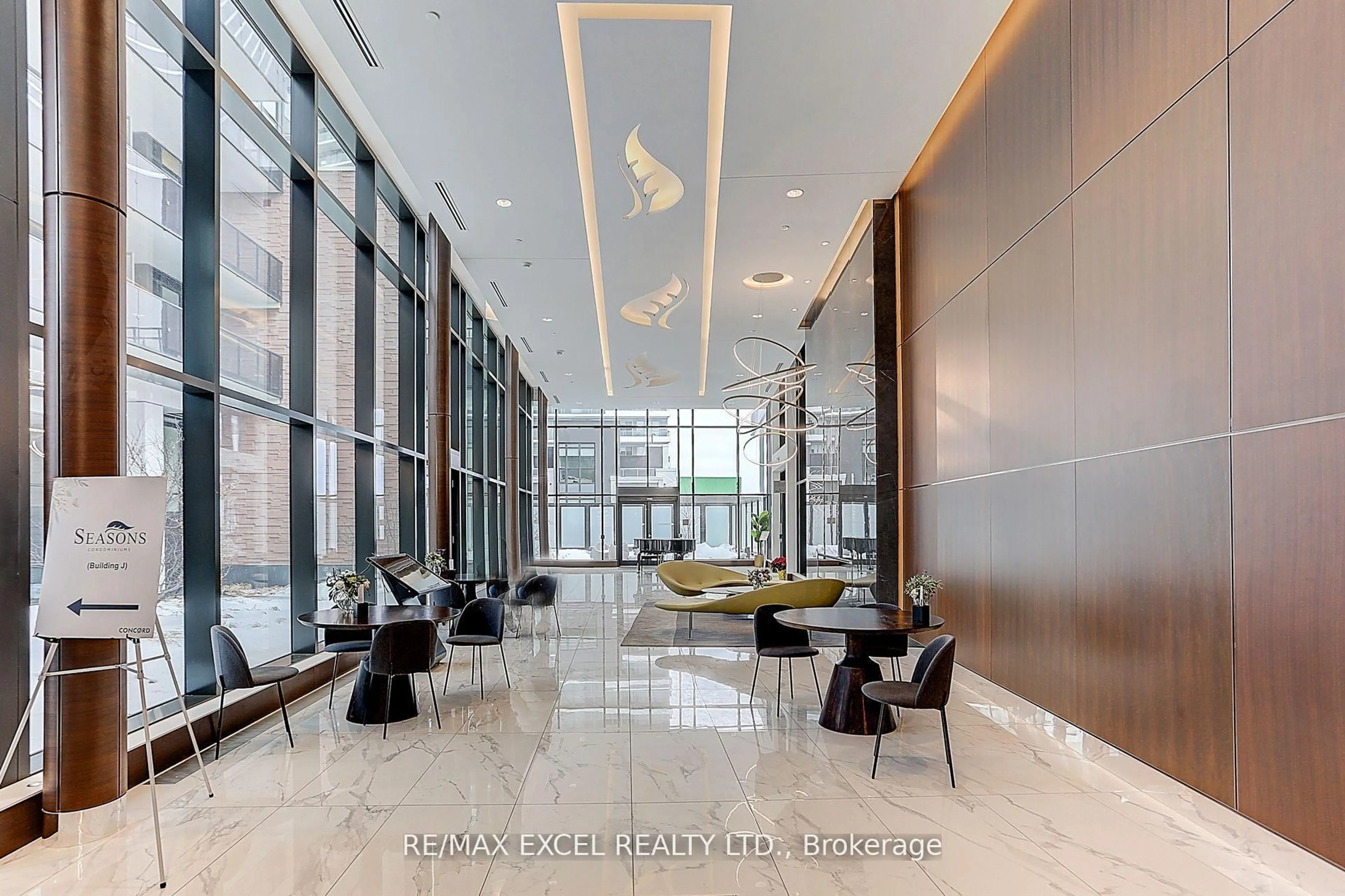 Lobby for 85 McMahon Dr #2001, Toronto Ontario M2K 0H1