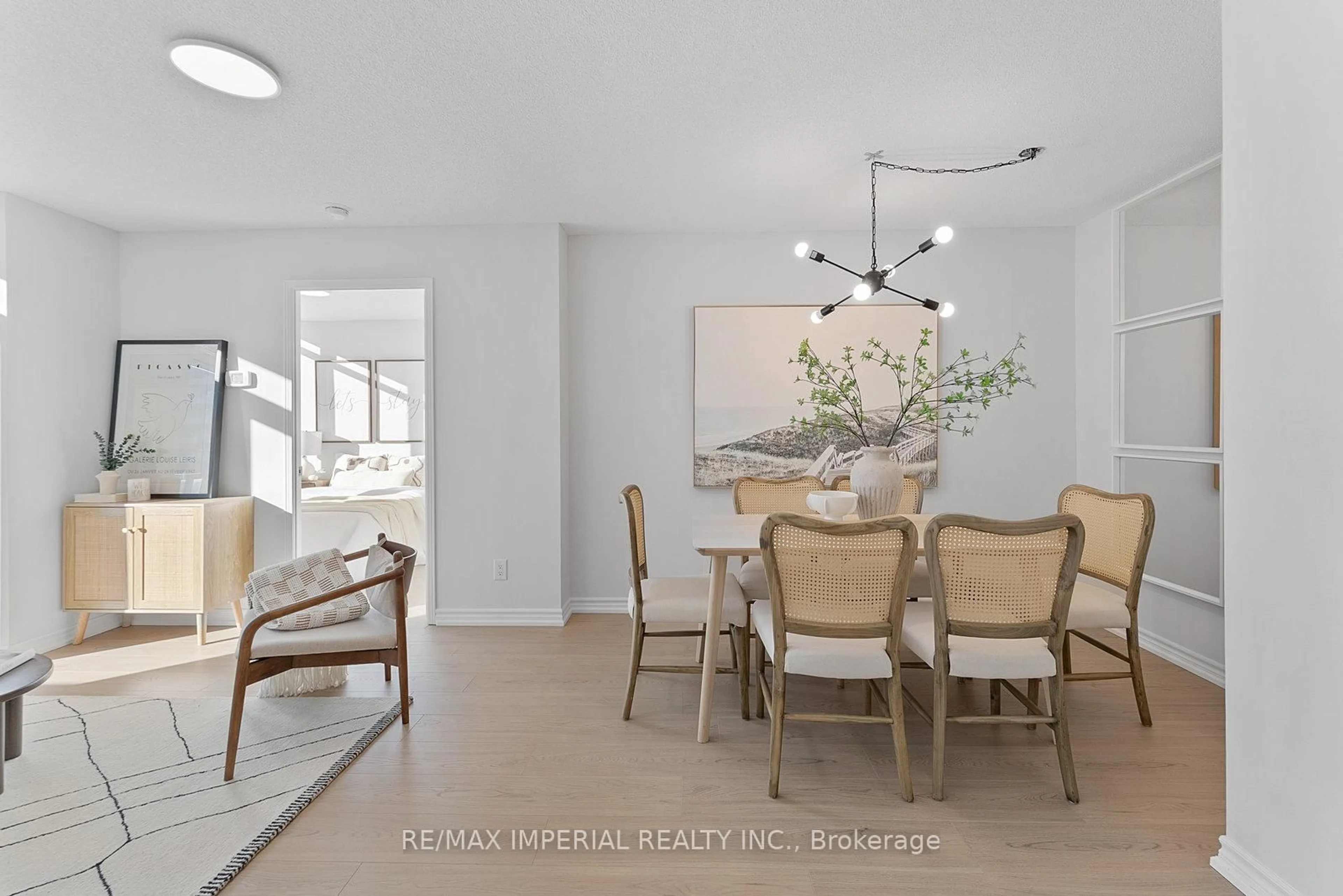 Dining room, ceramic/tile floor for 35 Hollywood Ave #2318, Toronto Ontario M2N 0A9