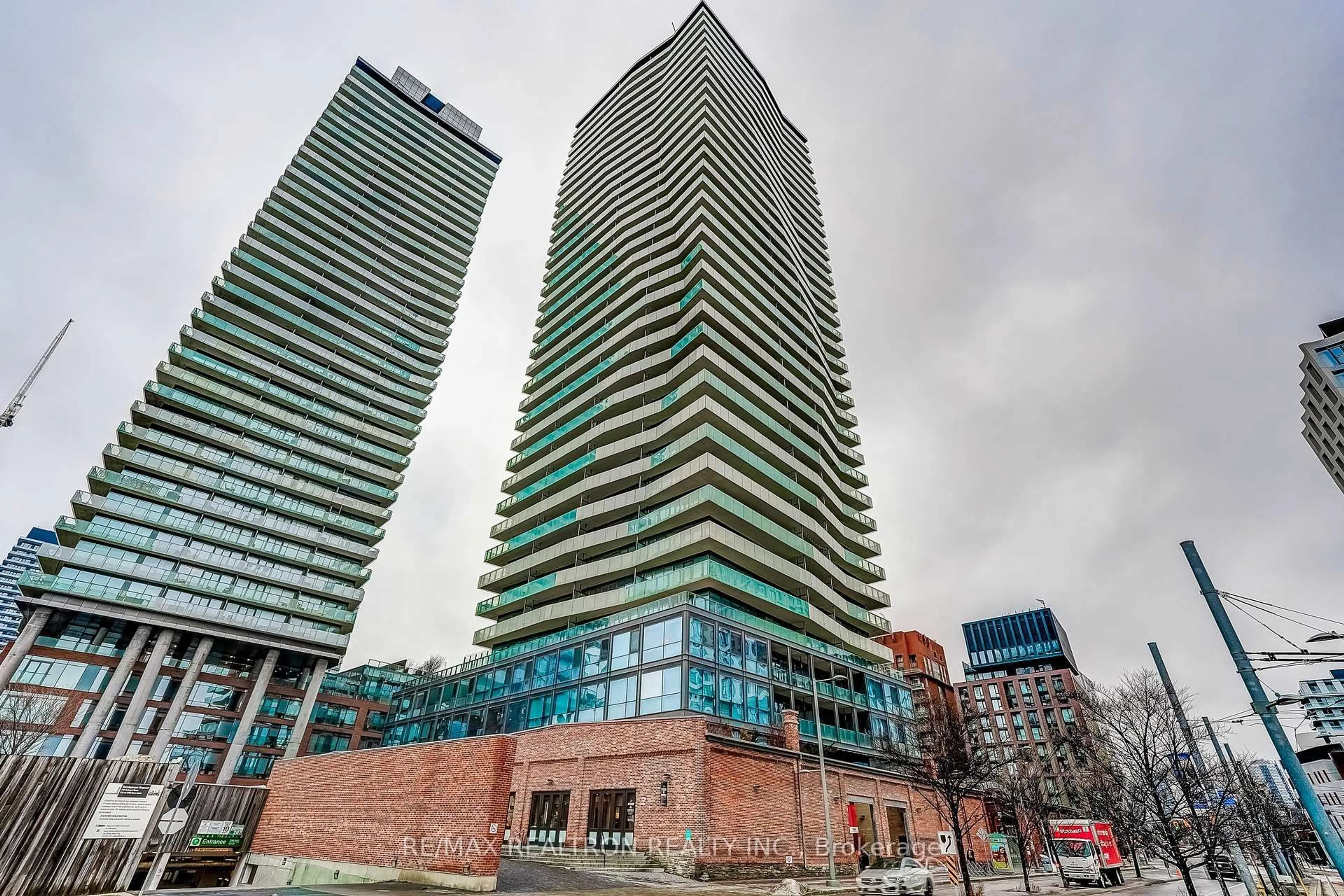 Unknown for 390 Cherry St #2107, Toronto Ontario M5A 0E2