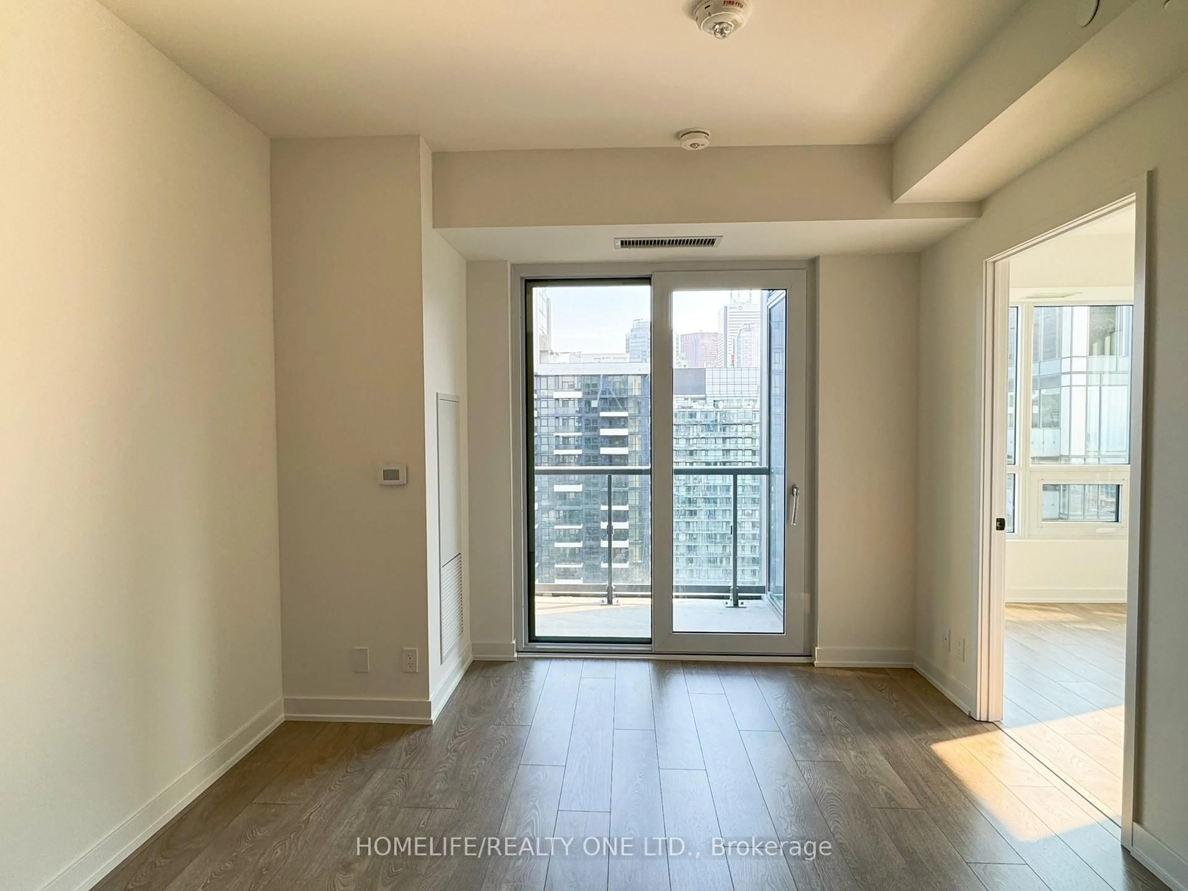 A pic of a room for 108 Peter St #4505, Toronto Ontario M5V 0W2