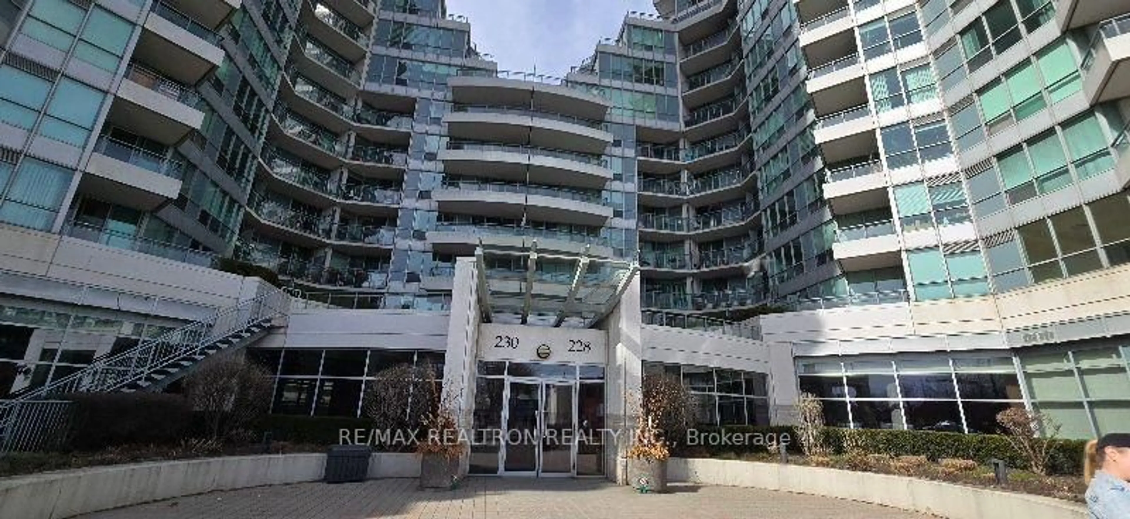 Indoor foyer for 228 Queens Quay #306, Toronto Ontario M5J 2X1