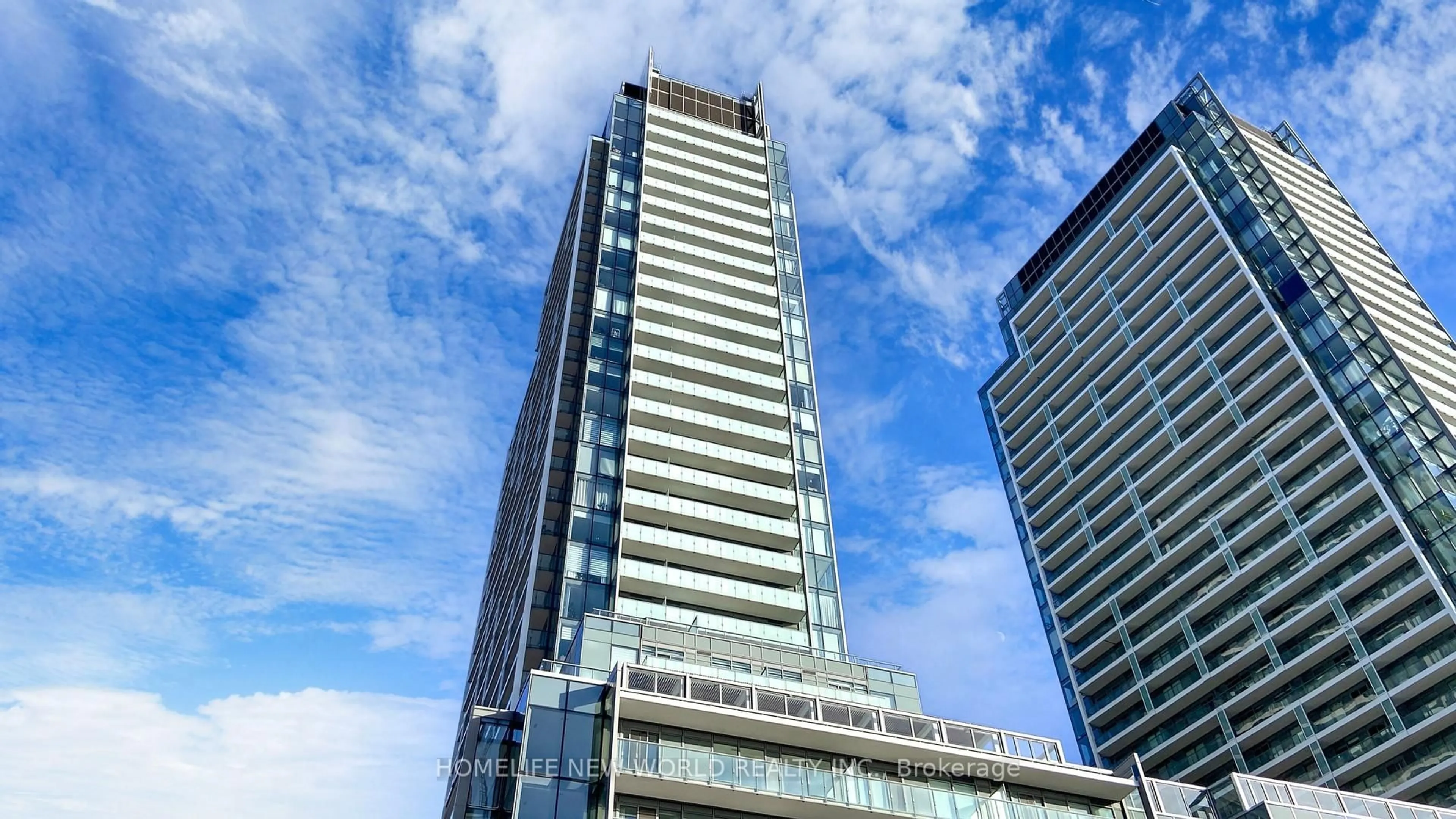 Indoor foyer for 7 Golden Lion Hts #N825, Toronto Ontario M2M 0C1