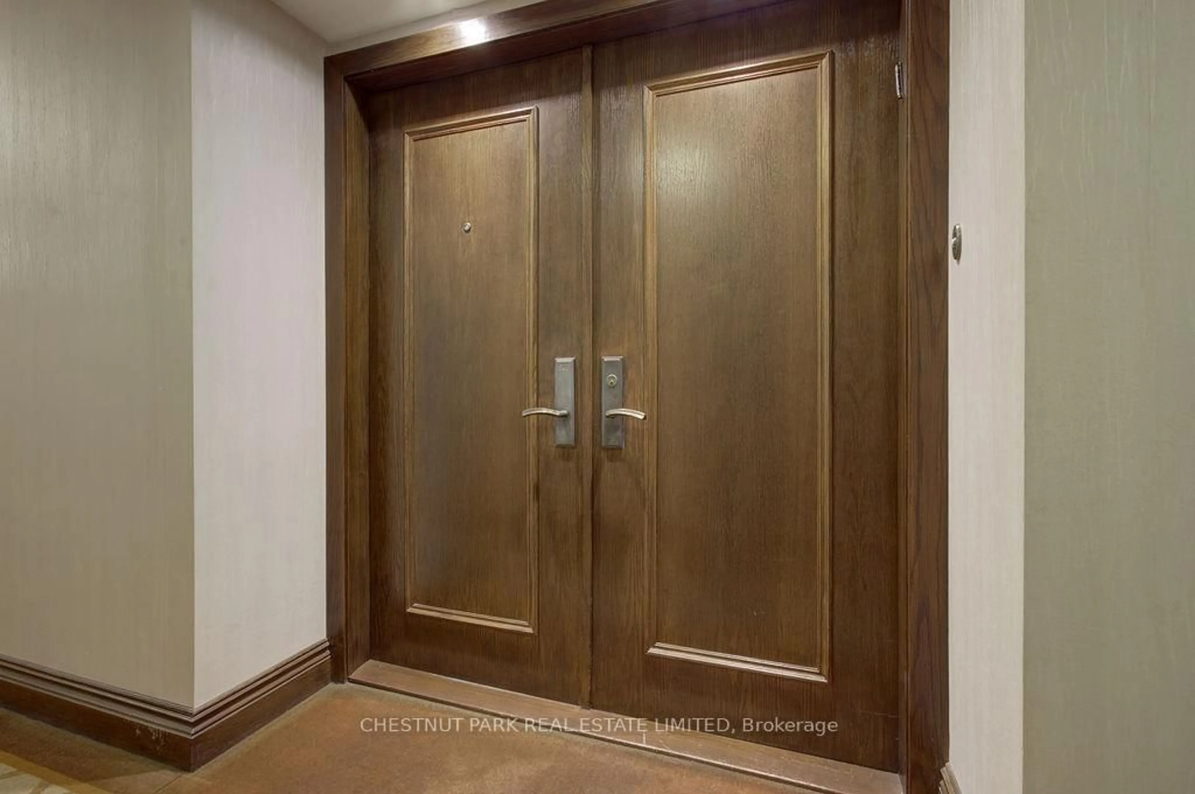 Indoor foyer for 3900 Yonge St #507, Toronto Ontario M4N 3N6