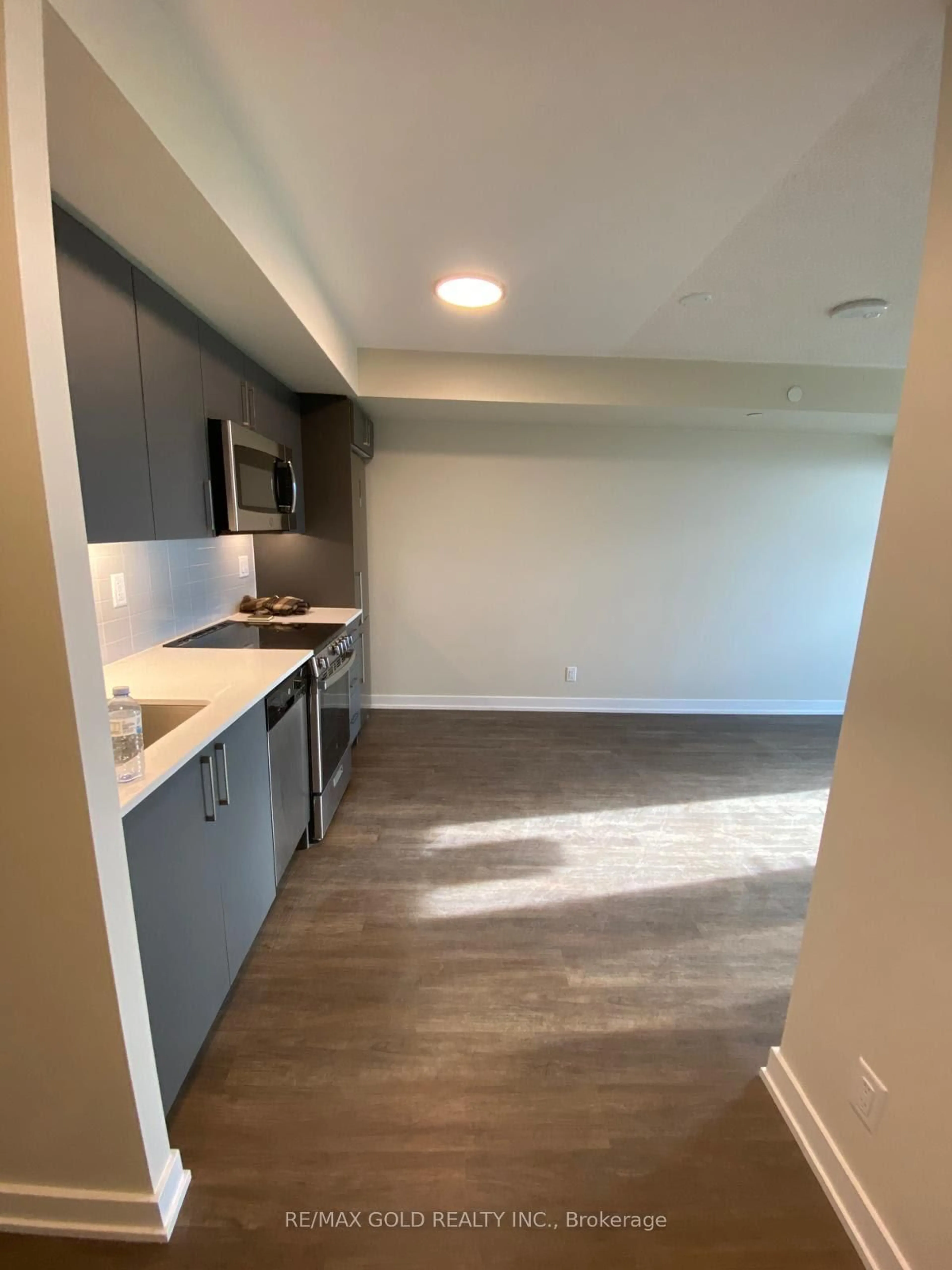 Unknown for 38 Monte Kwinter Crt #515, Toronto Ontario M3H 0E2