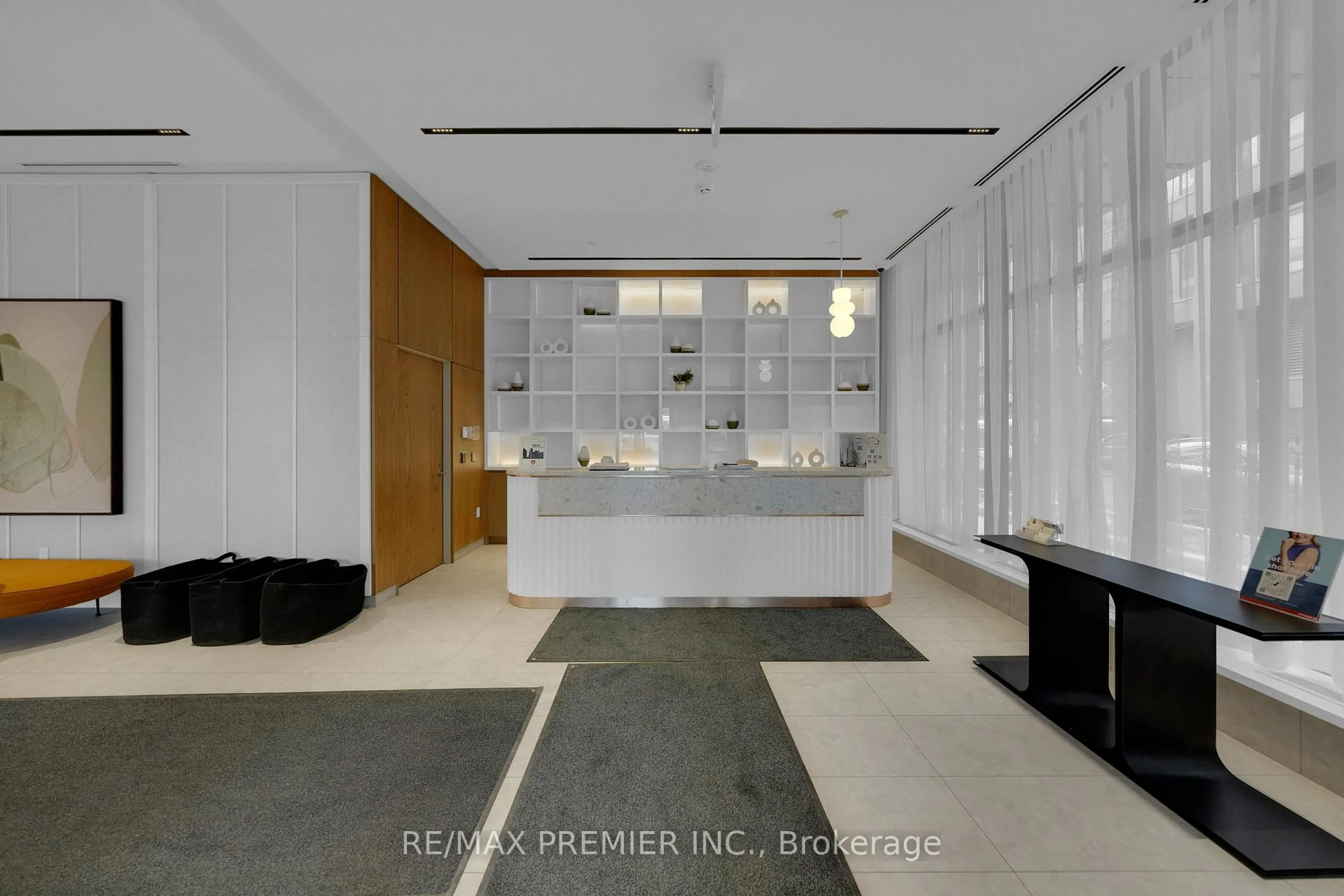 Lobby for 15 Richardson St #332, Toronto Ontario M5A 0Y5