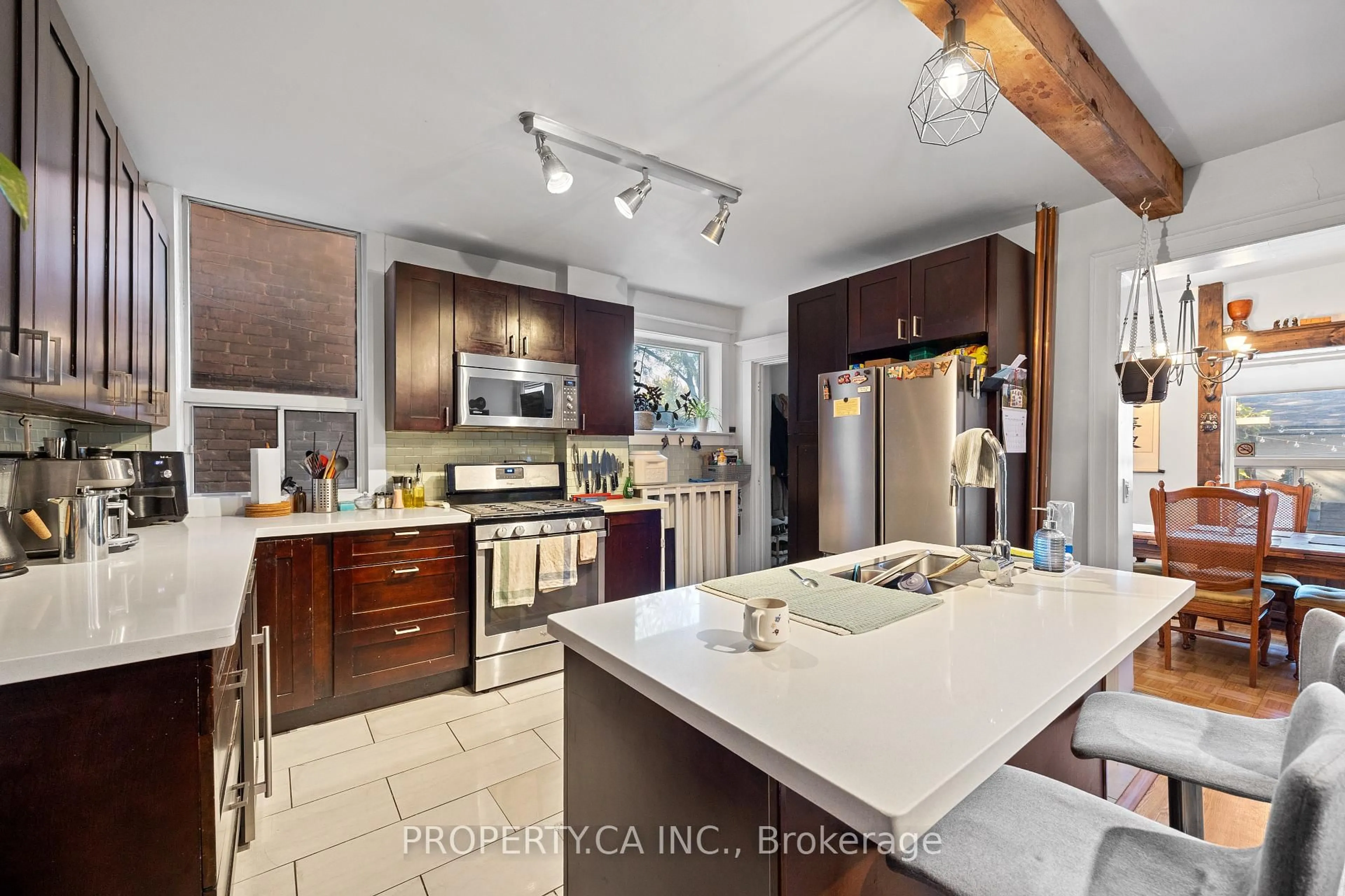 Open concept kitchen, ceramic/tile floor for 396 Roxton Rd, Toronto Ontario M6G 3R2