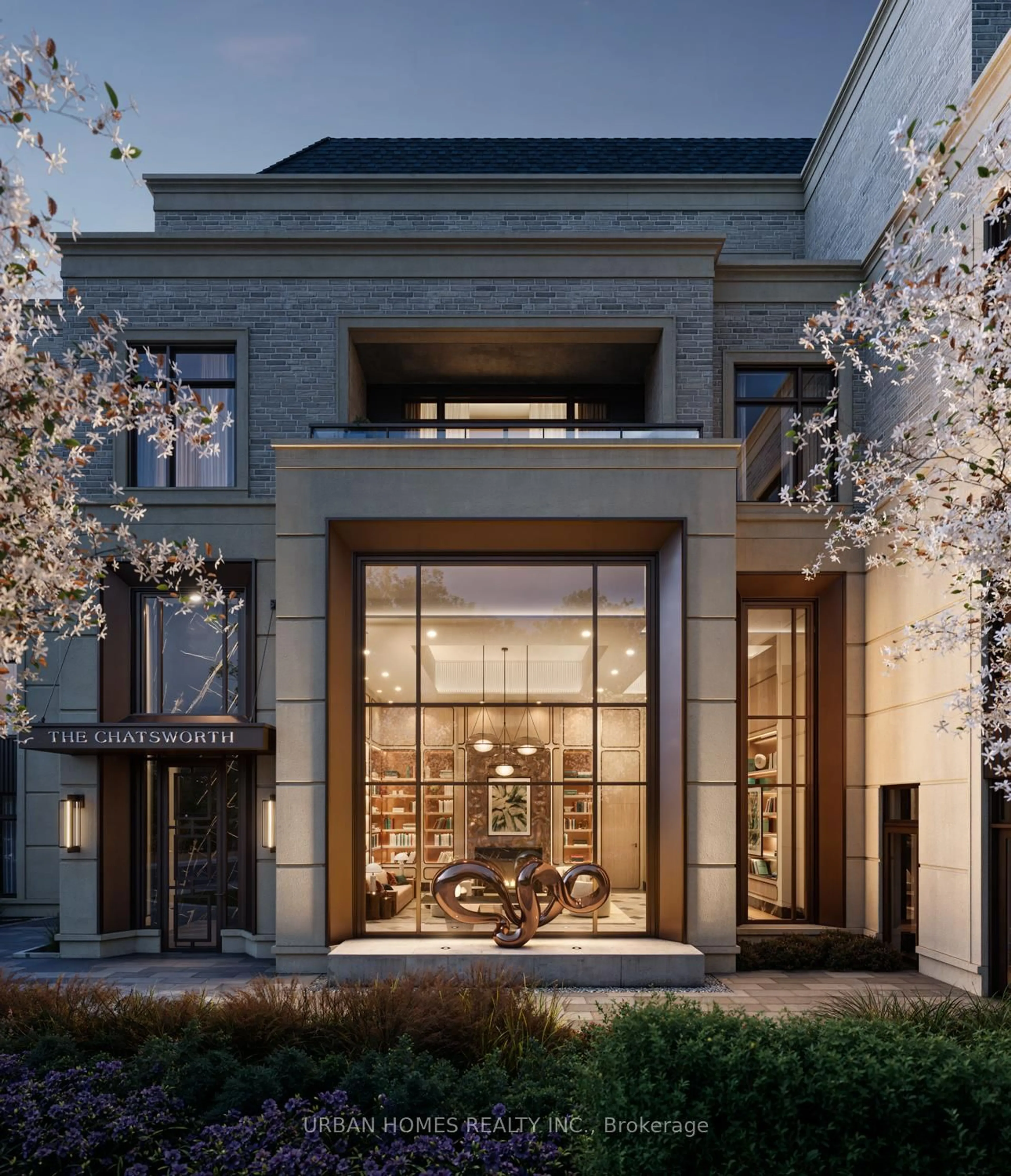 Indoor foyer for 33 Chatsworth Dr #LPH2, Toronto Ontario M4R 1R6