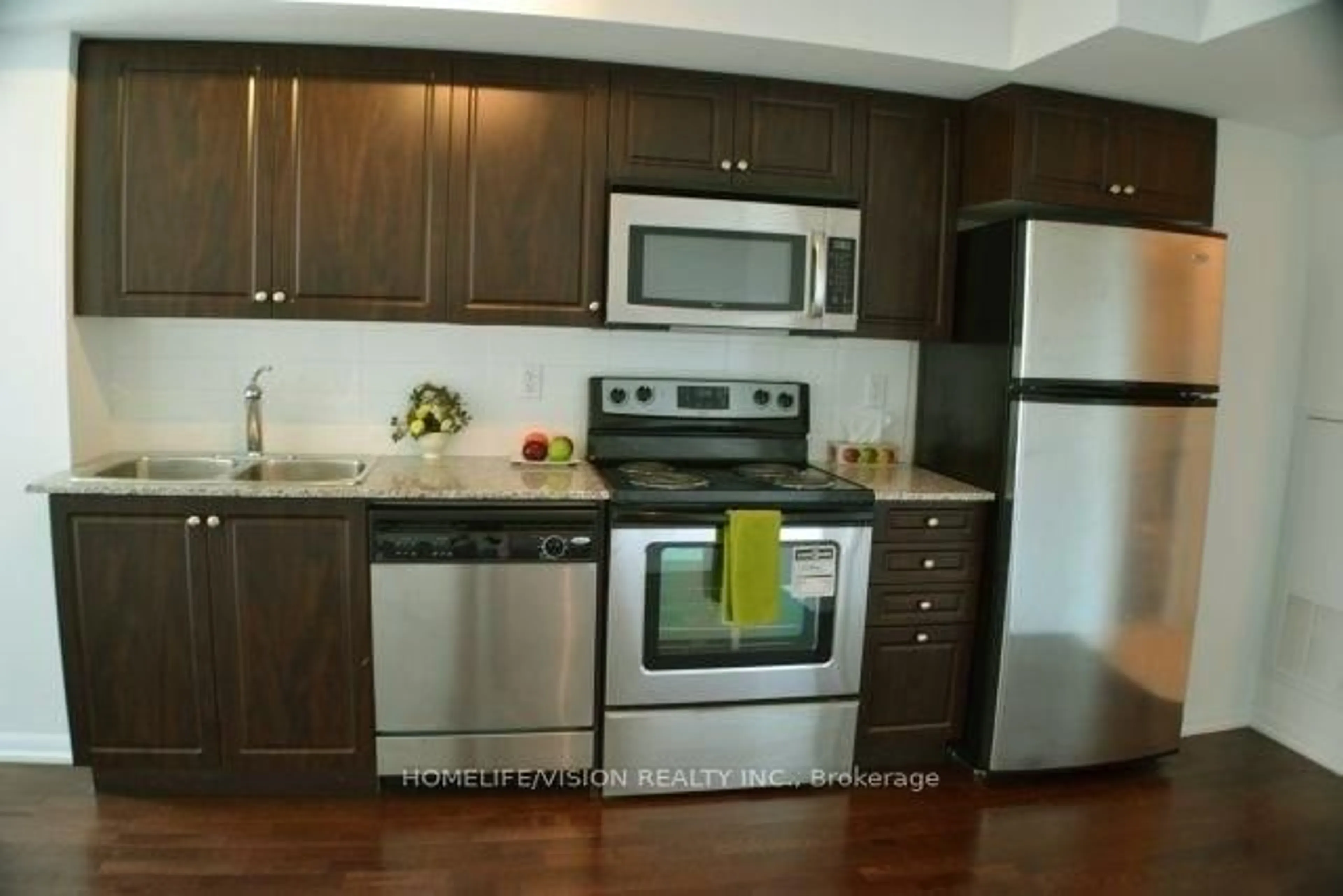 Standard kitchen, wood/laminate floor for 209 Fort York Blvd #1258, Toronto Ontario M5V 4A1