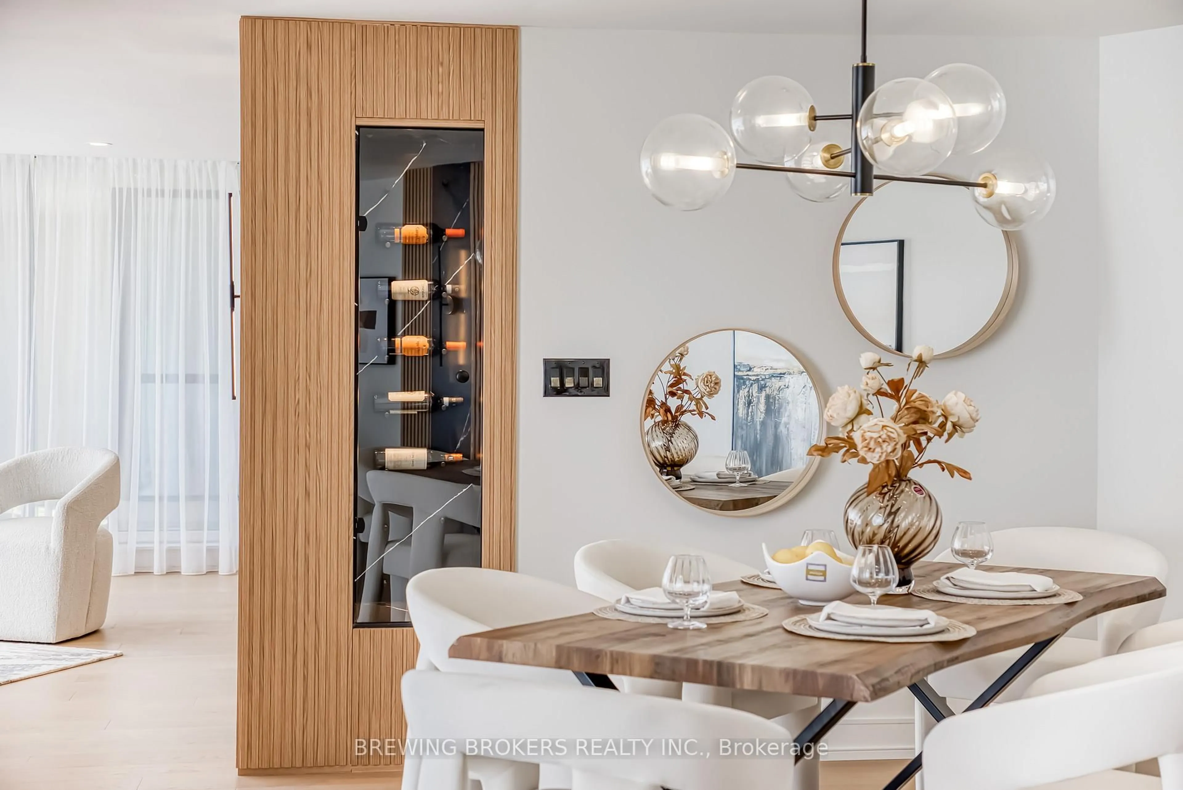 Dining room, wood/laminate floor for 85 Skymark Dr #501, Toronto Ontario M2H 3P2