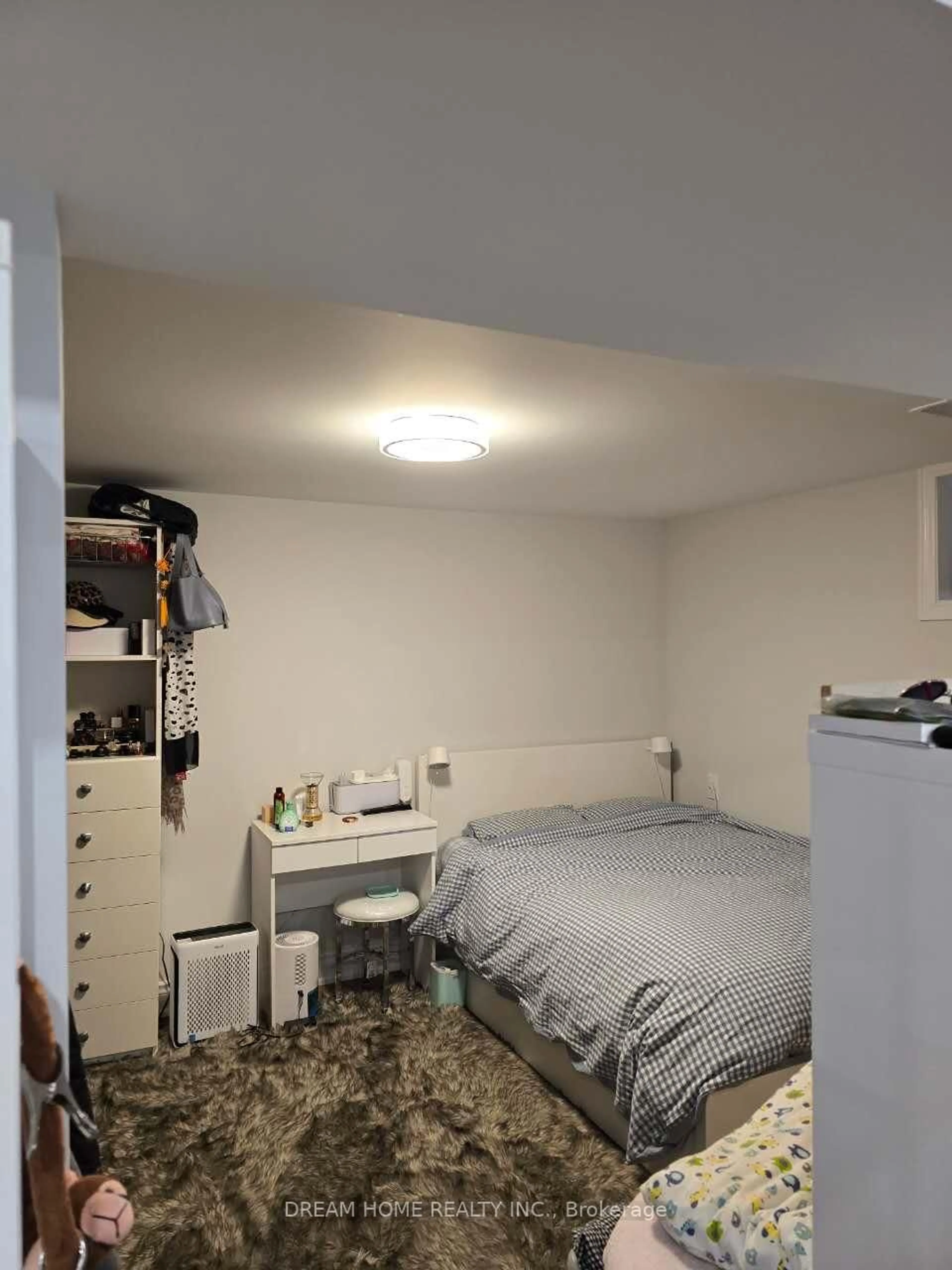 A pic of a room for 23 Tristan Cres, Toronto Ontario M2H 1X2