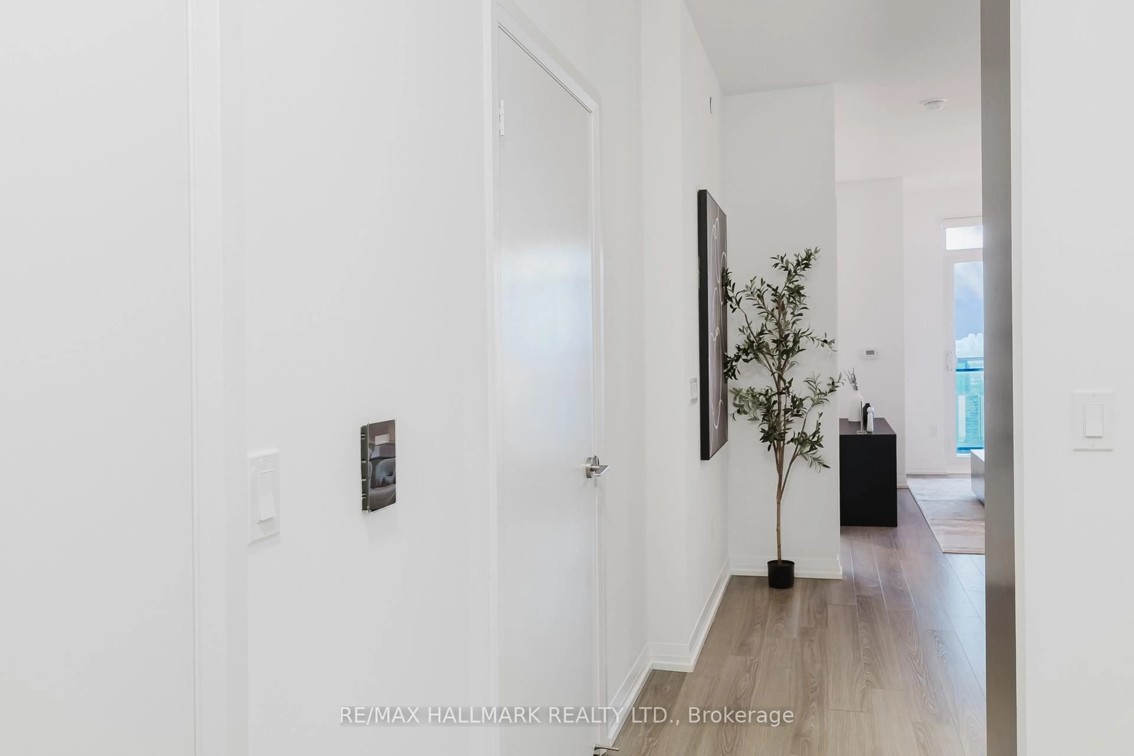Indoor entryway for 55 ANN O'REILLY Rd #3609, Toronto Ontario M2J 0C9
