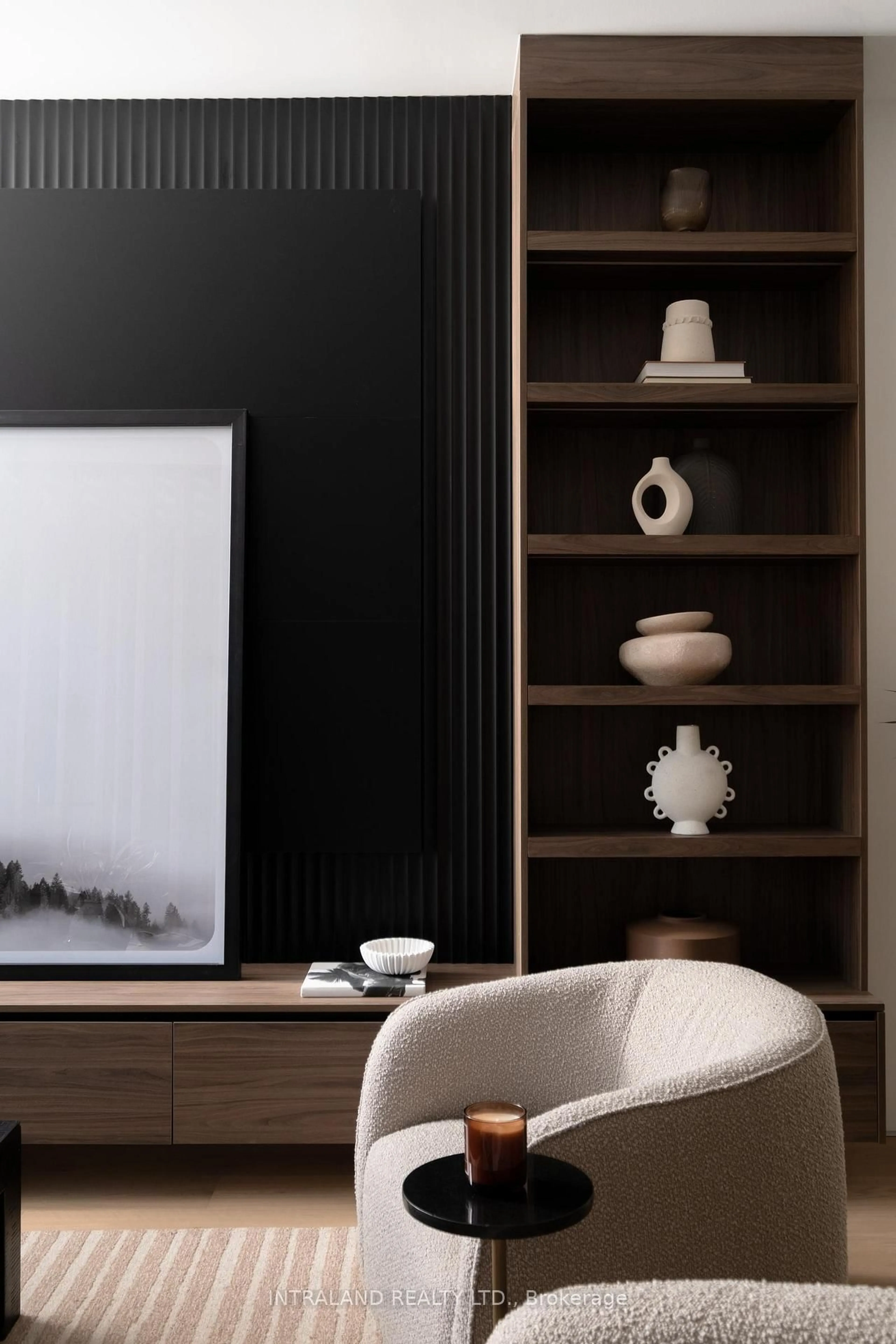 Living room with furniture, wood/laminate floor for 741 Richmond St, Toronto Ontario M6J 1C4