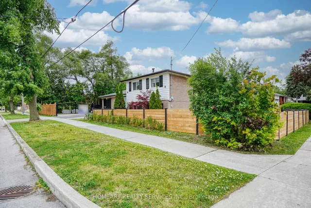 2 Lesgay Cres, Toronto 3