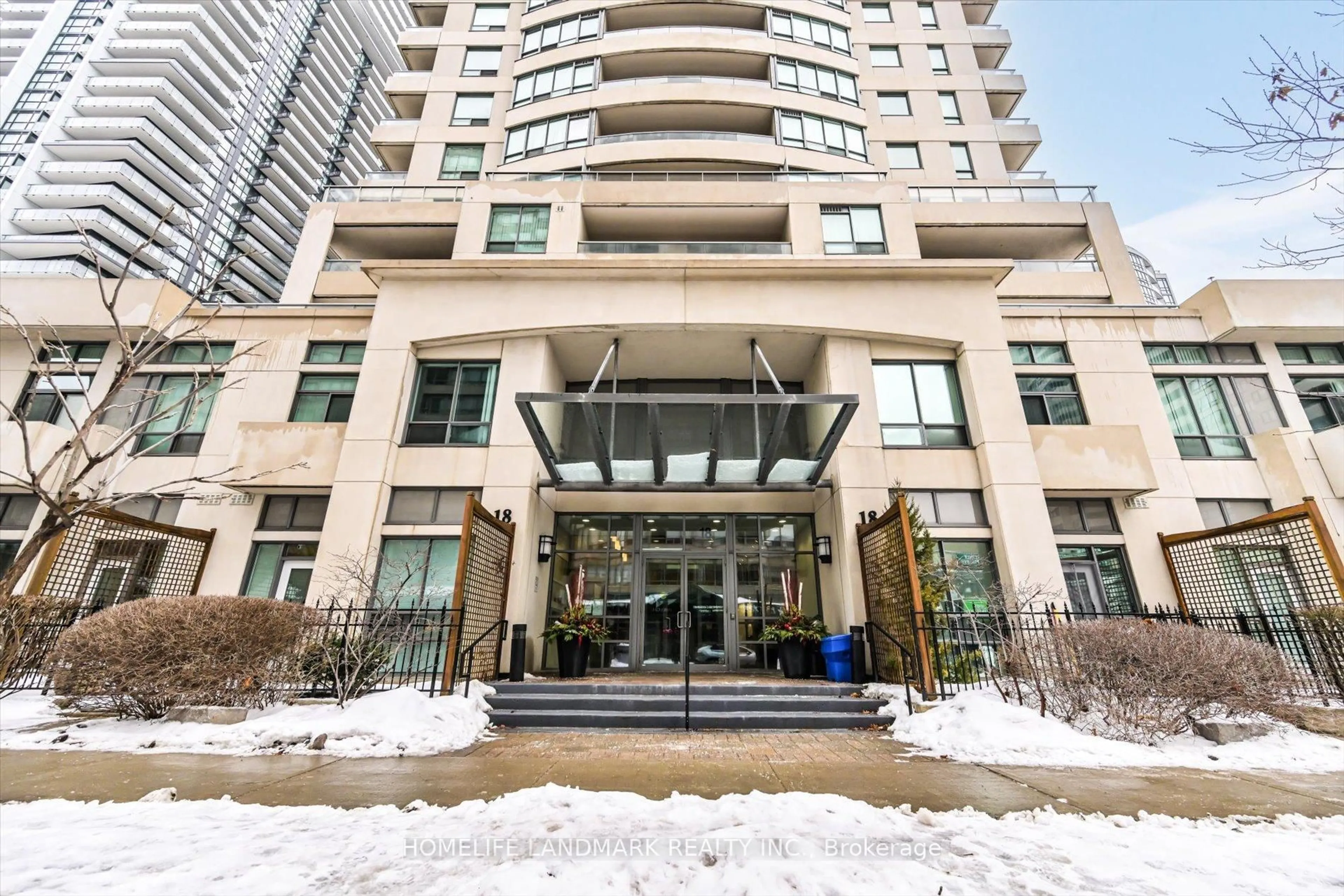 Indoor foyer for 18 Spring Garden Ave #2311, Toronto Ontario M2N 7M2