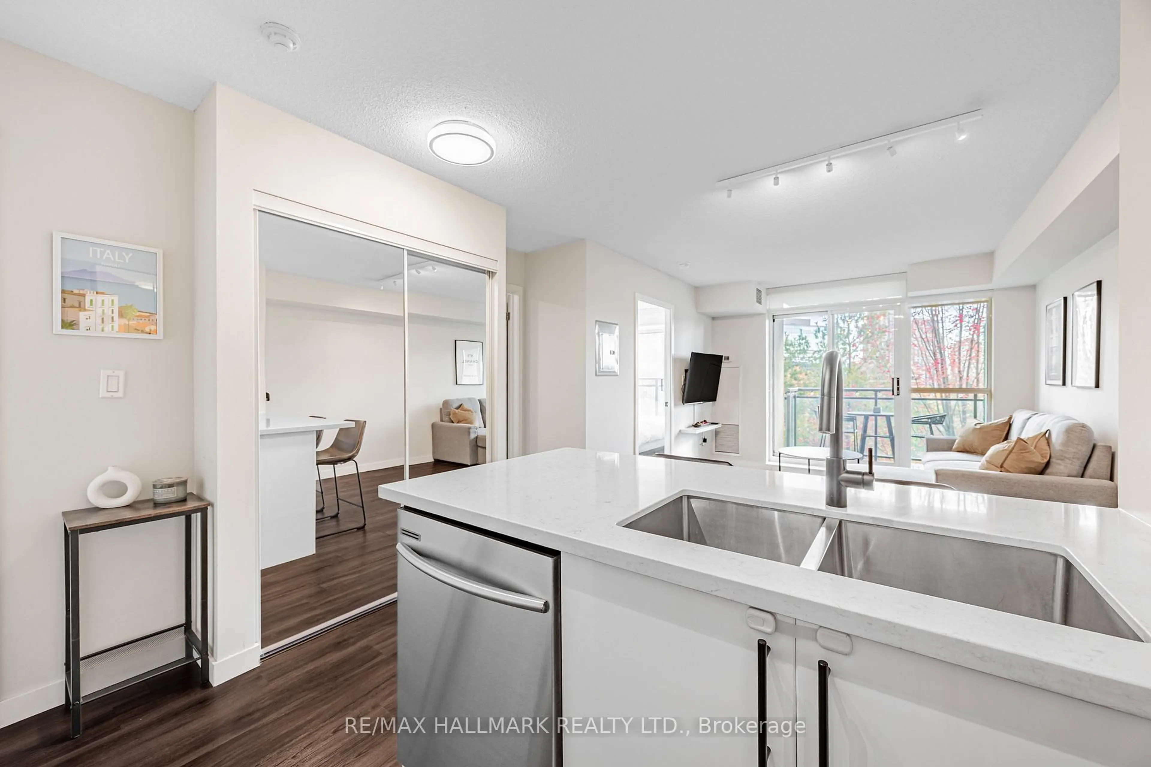 Open concept kitchen, ceramic/tile floor for 120 Dallimore Circ #510, Toronto Ontario M3C 4J1