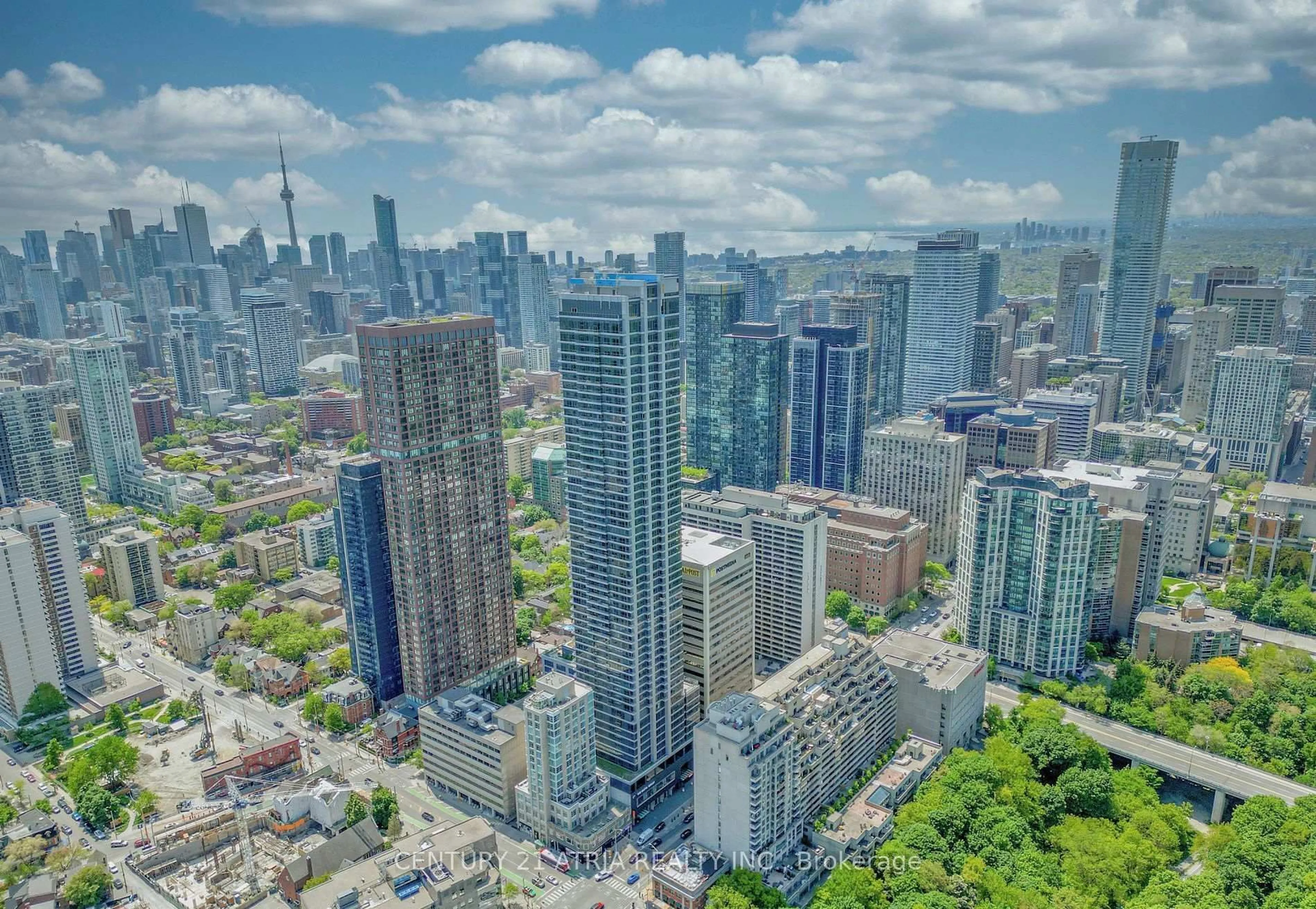 A pic from outside/outdoor area/front of a property/back of a property/a pic from drone, city buildings view from balcony for 395 Bloor St #5206, Toronto Ontario M4W 0B4