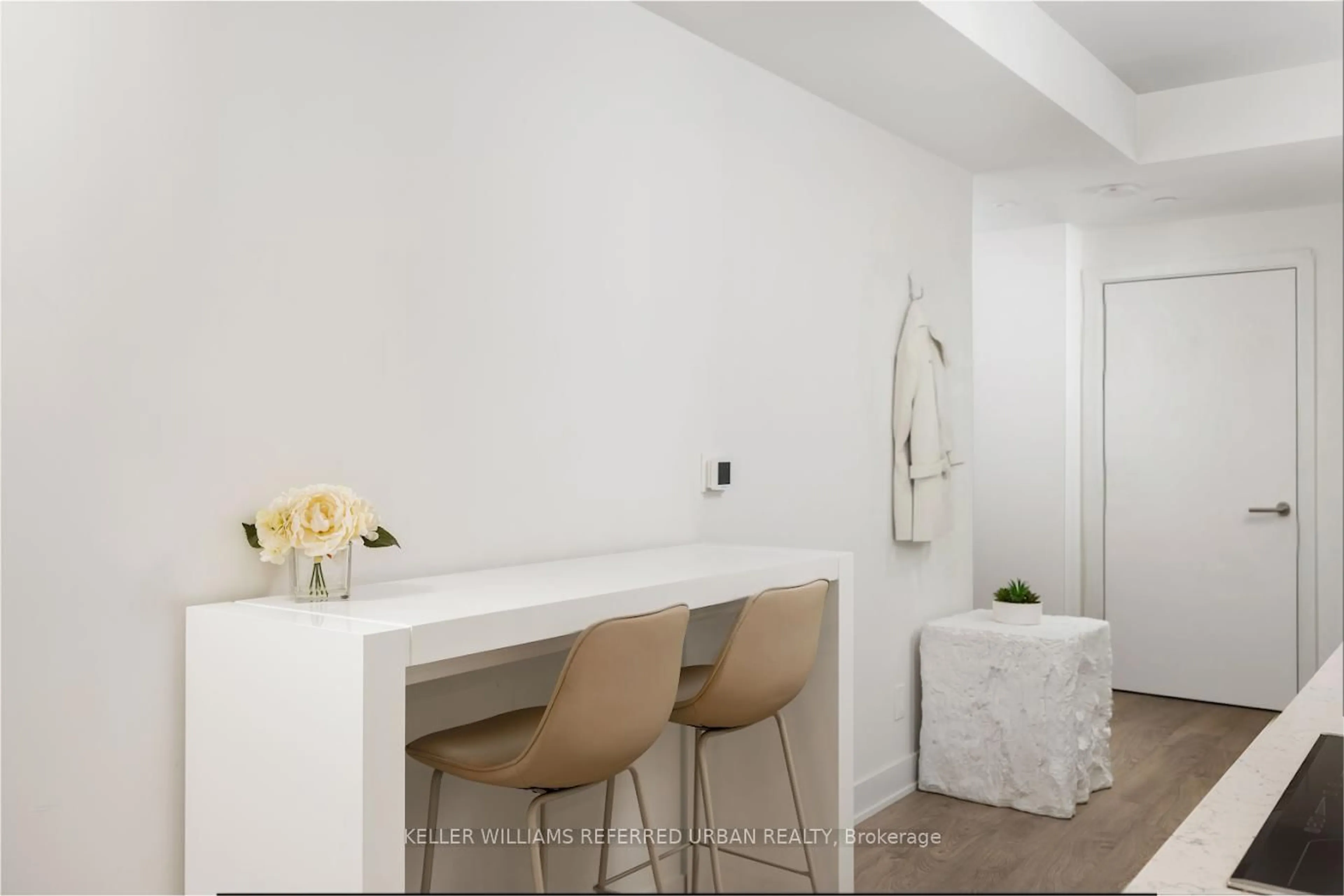 A pic of a room for 8 Cumberland St #301, Toronto Ontario M4W 0B6