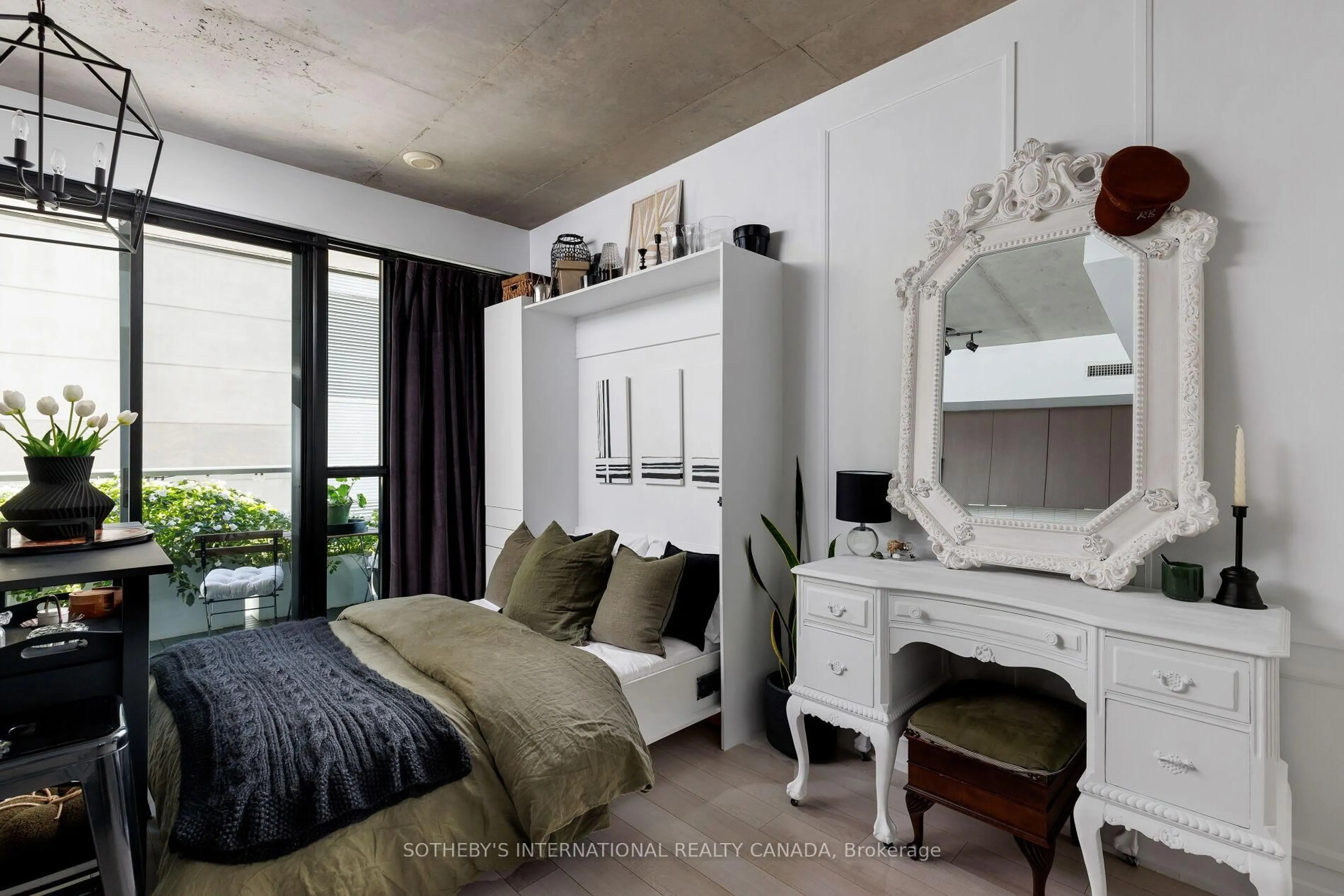 Bedroom with bed, unknown for 5 Hanna Ave #223, Toronto Ontario M6K 0B3