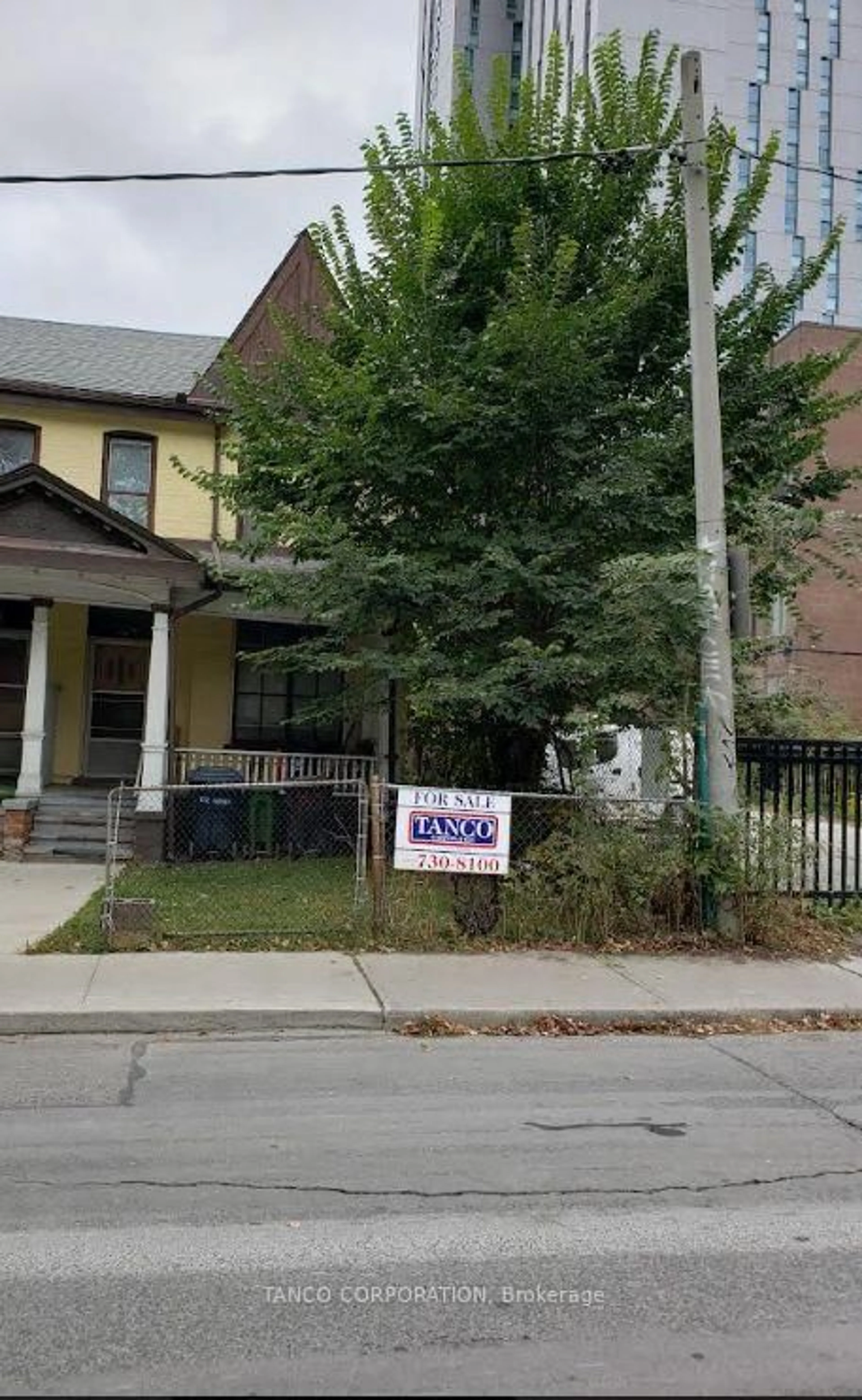 Unknown for 172 Huron St, Toronto Ontario M5T 2B4