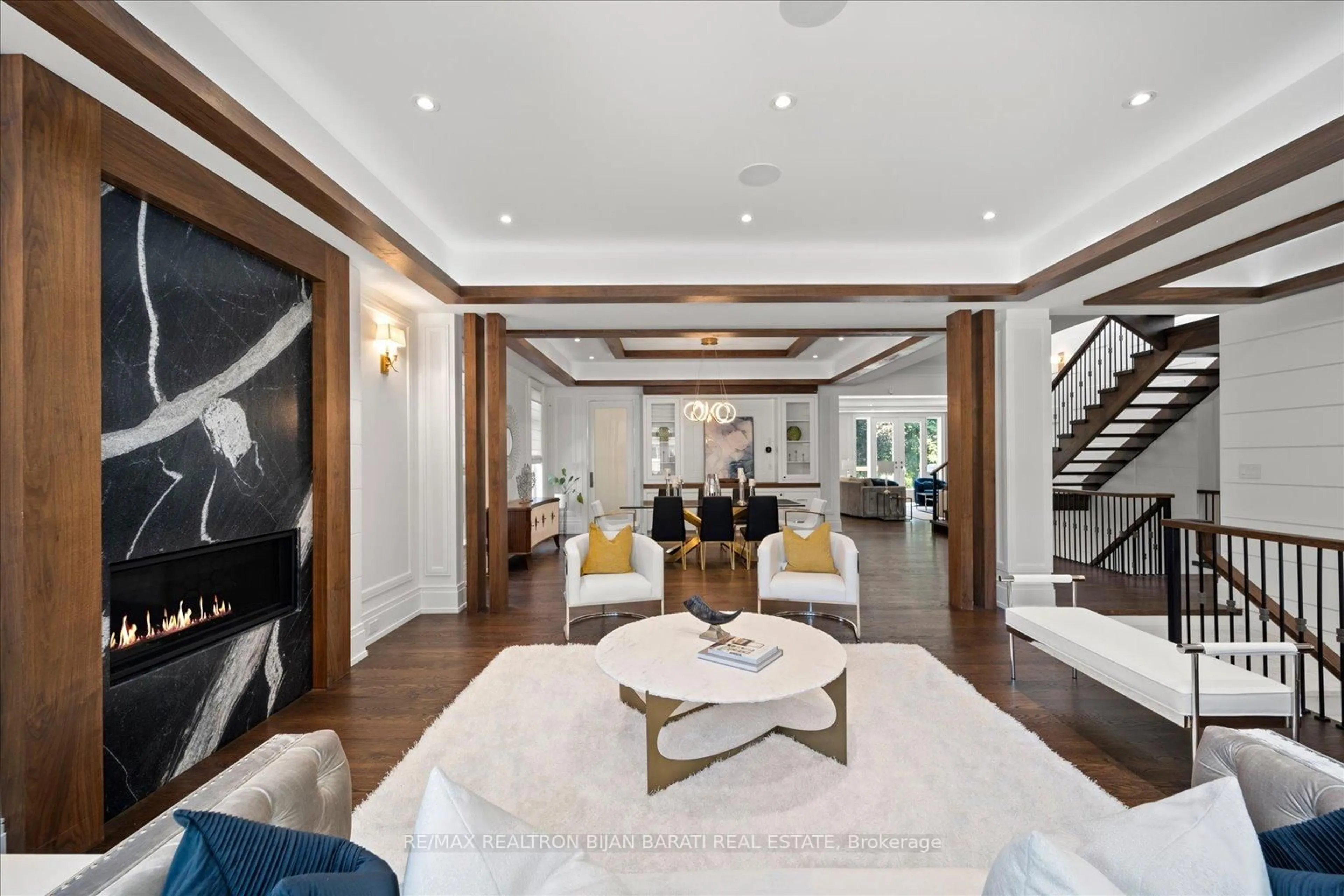 Unknown for 185 Maxome Ave, Toronto Ontario M2M 3L1