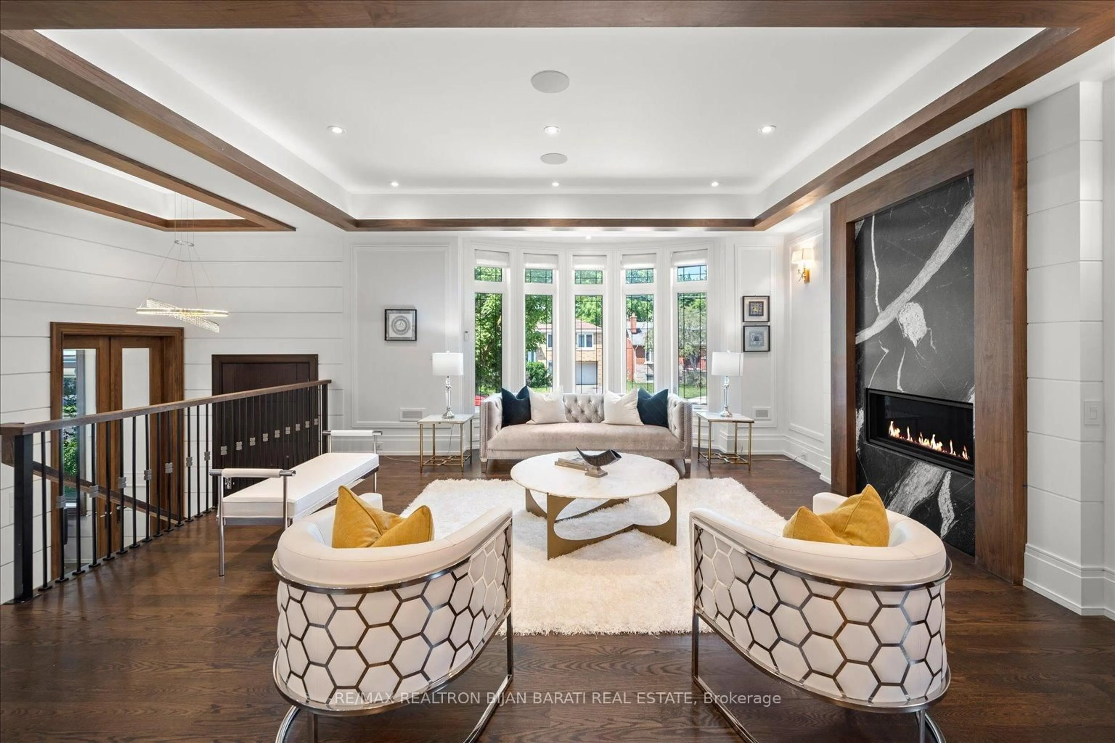 Living room with furniture, unknown for 185 Maxome Ave, Toronto Ontario M2M 3L1