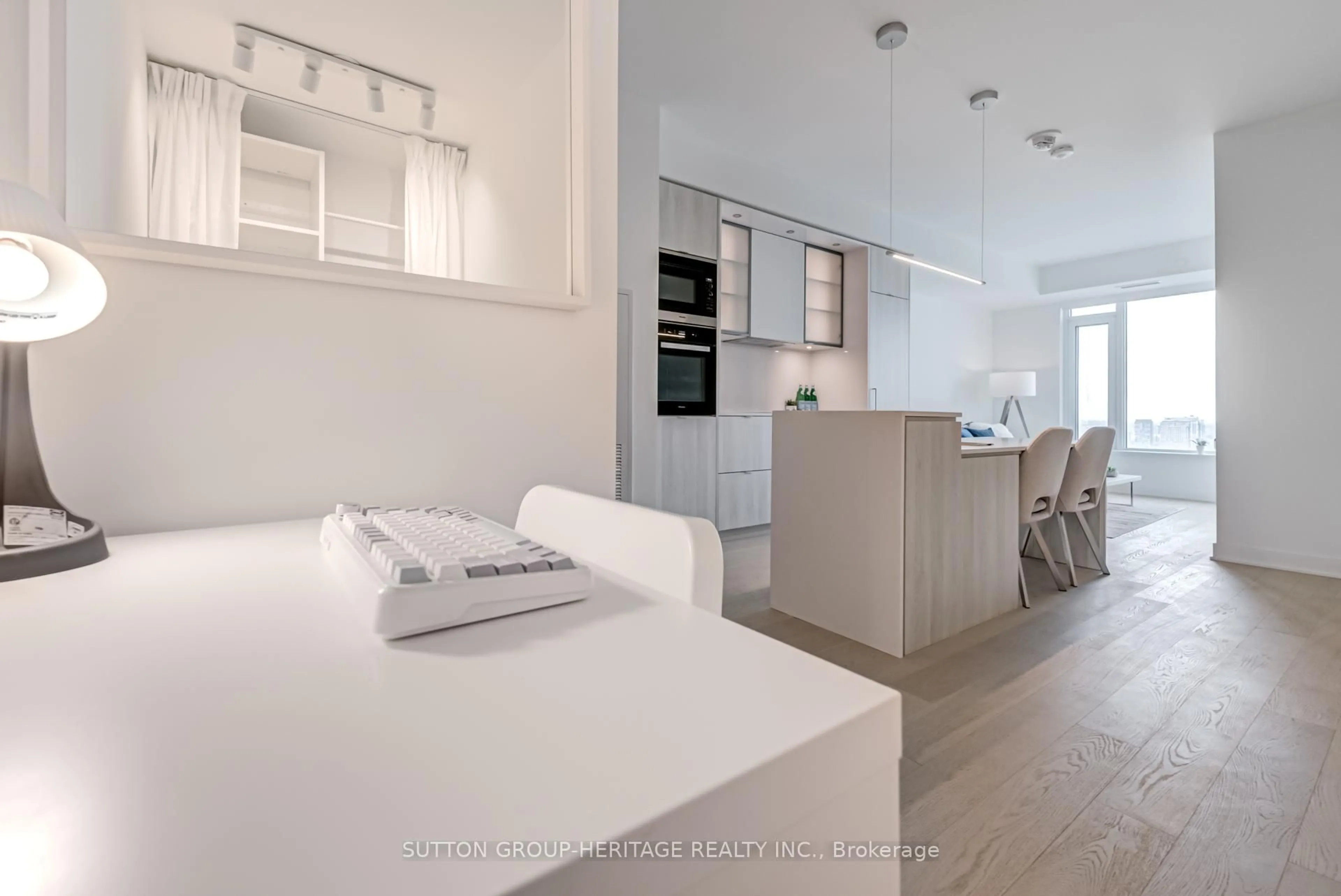 Open concept kitchen, unknown for 11 Yorkville Ave #3503, Toronto Ontario M4W 0B7