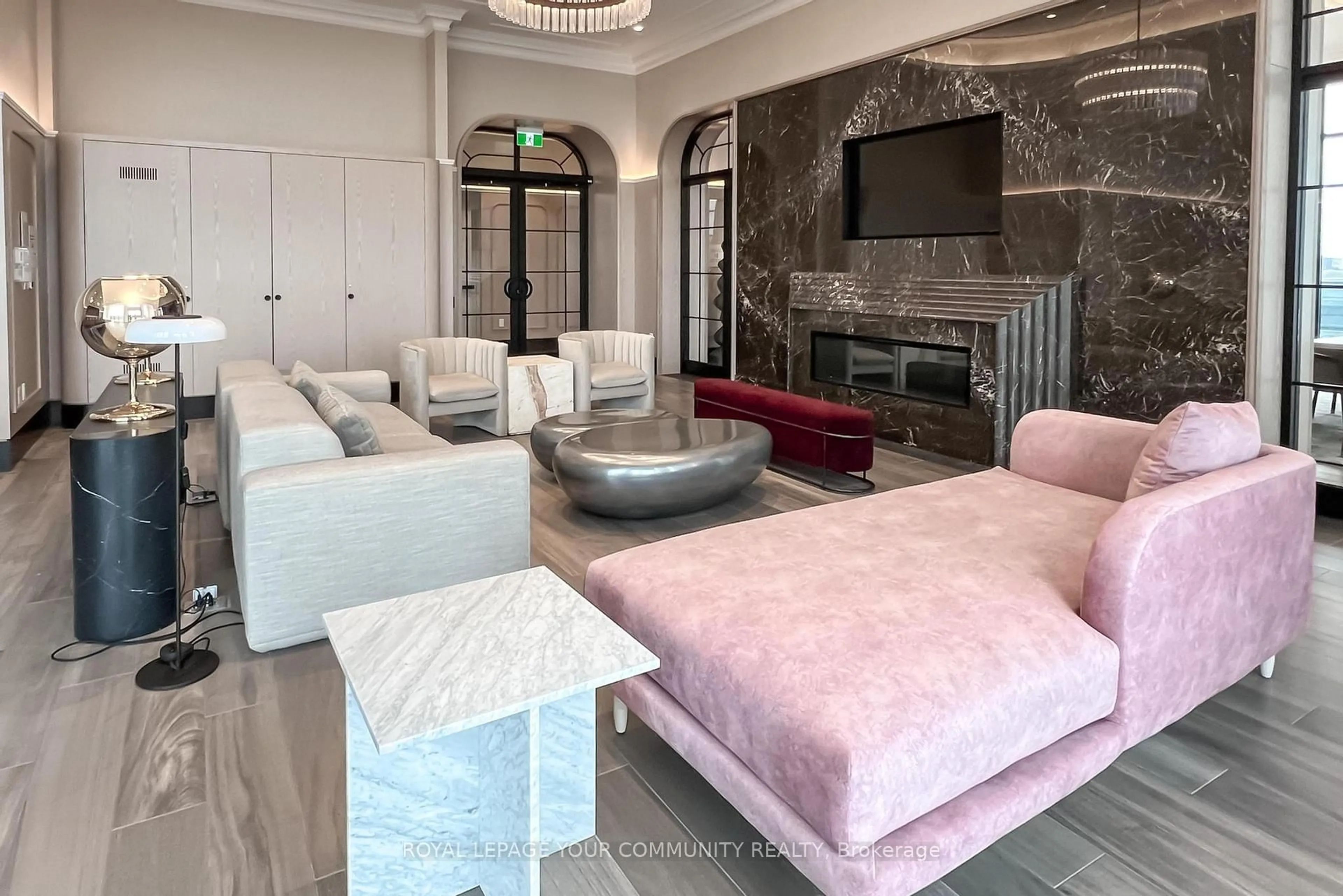 Living room with furniture, unknown for 10 Inn On The Park Dr #411, Toronto Ontario M3C 0P9