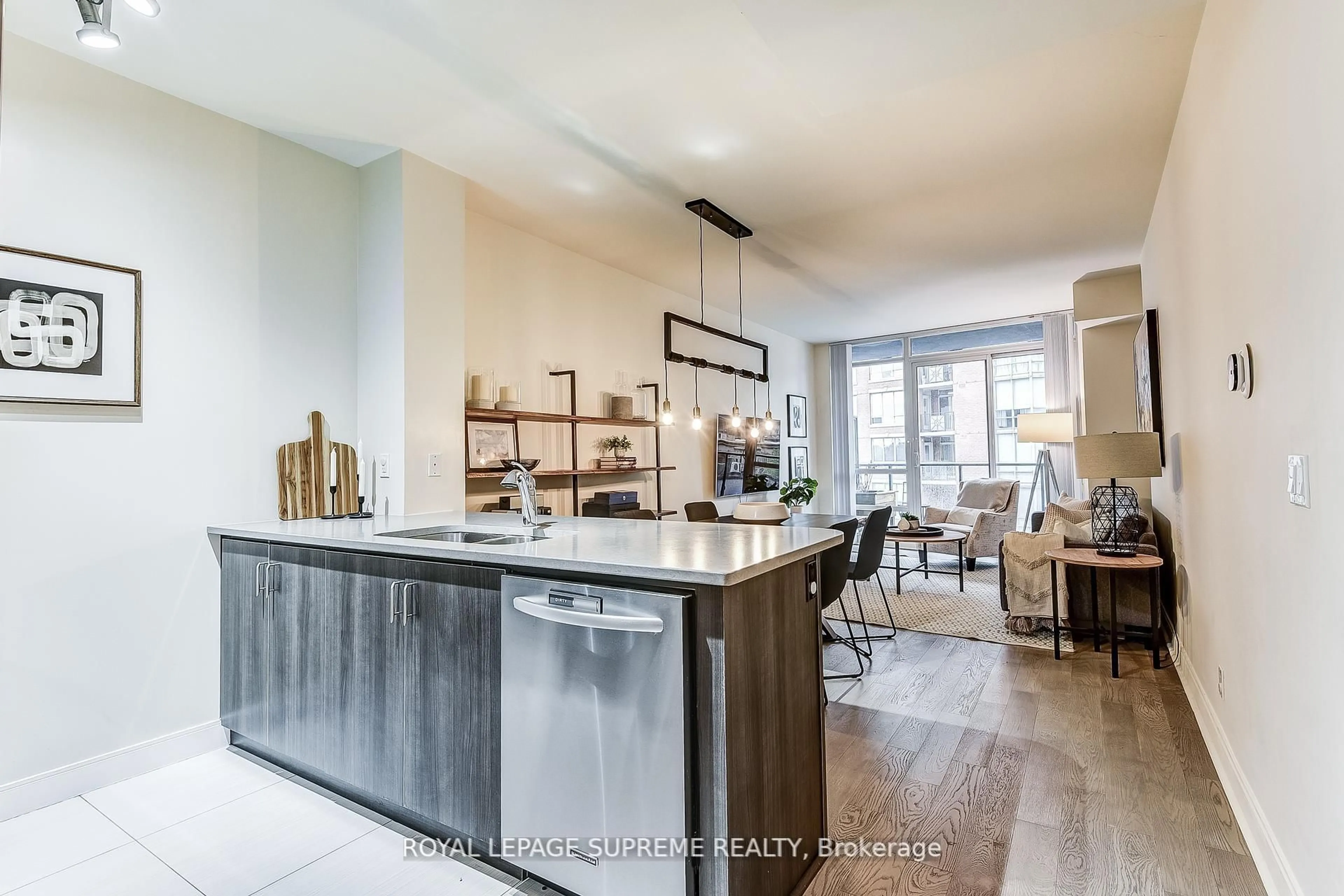 Open concept kitchen, unknown for 825 Church St #619, Toronto Ontario M4W 3Z4