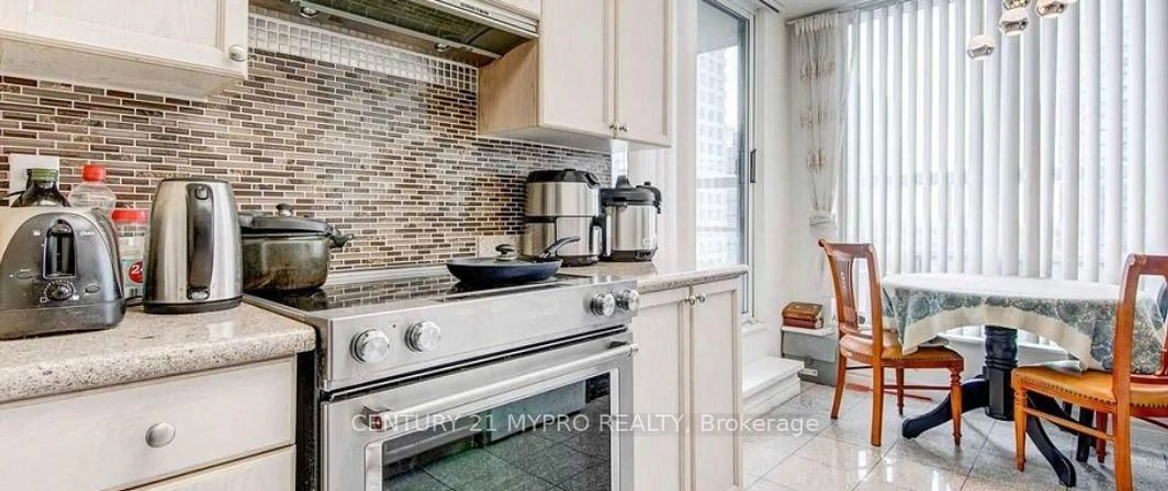 Unknown for 28 Empress Ave #2208, Toronto Ontario M2N 6Z7