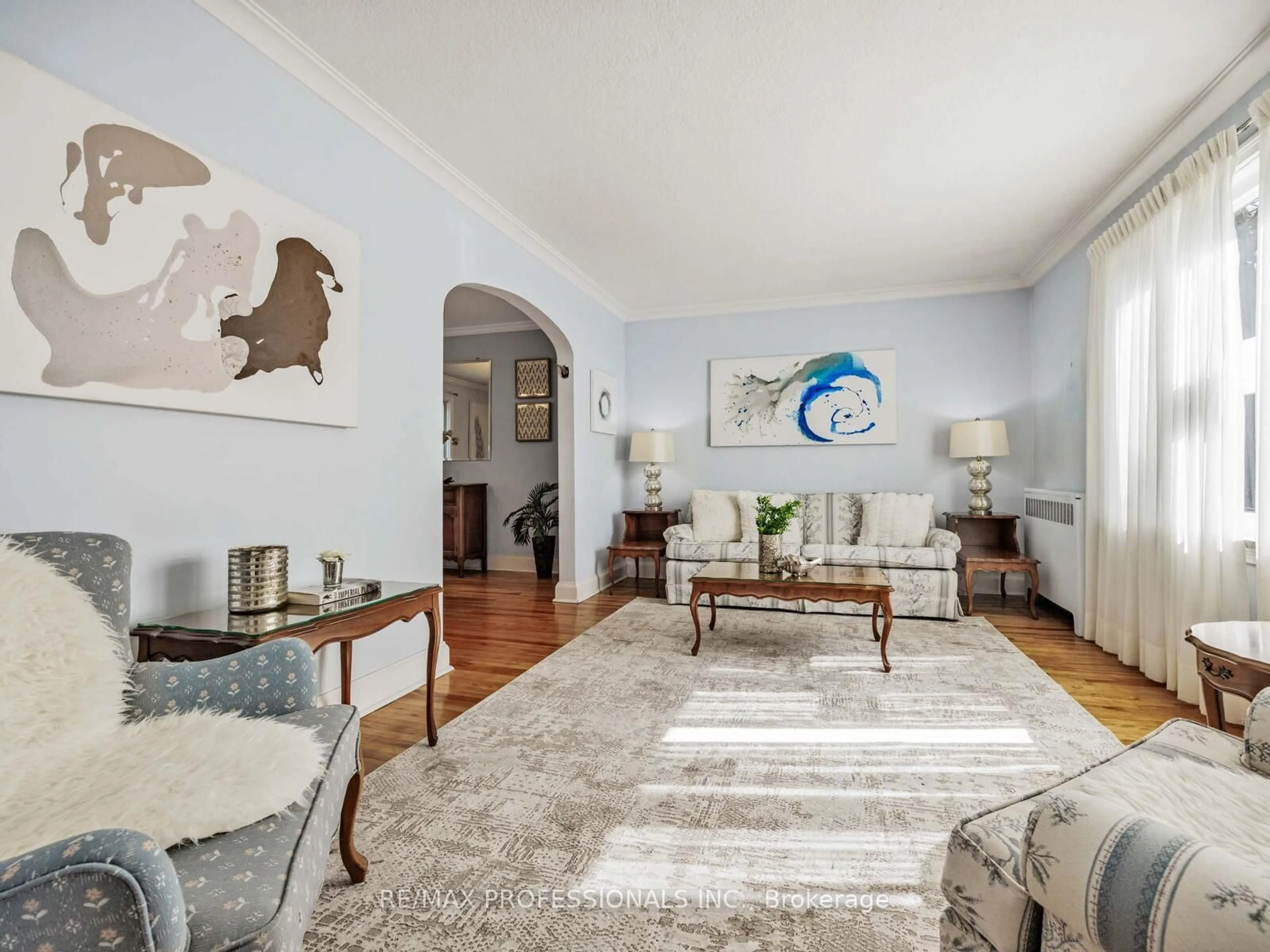 Living room with furniture, unknown for 55 Craigmore Cres, Toronto Ontario M2N 2Y6