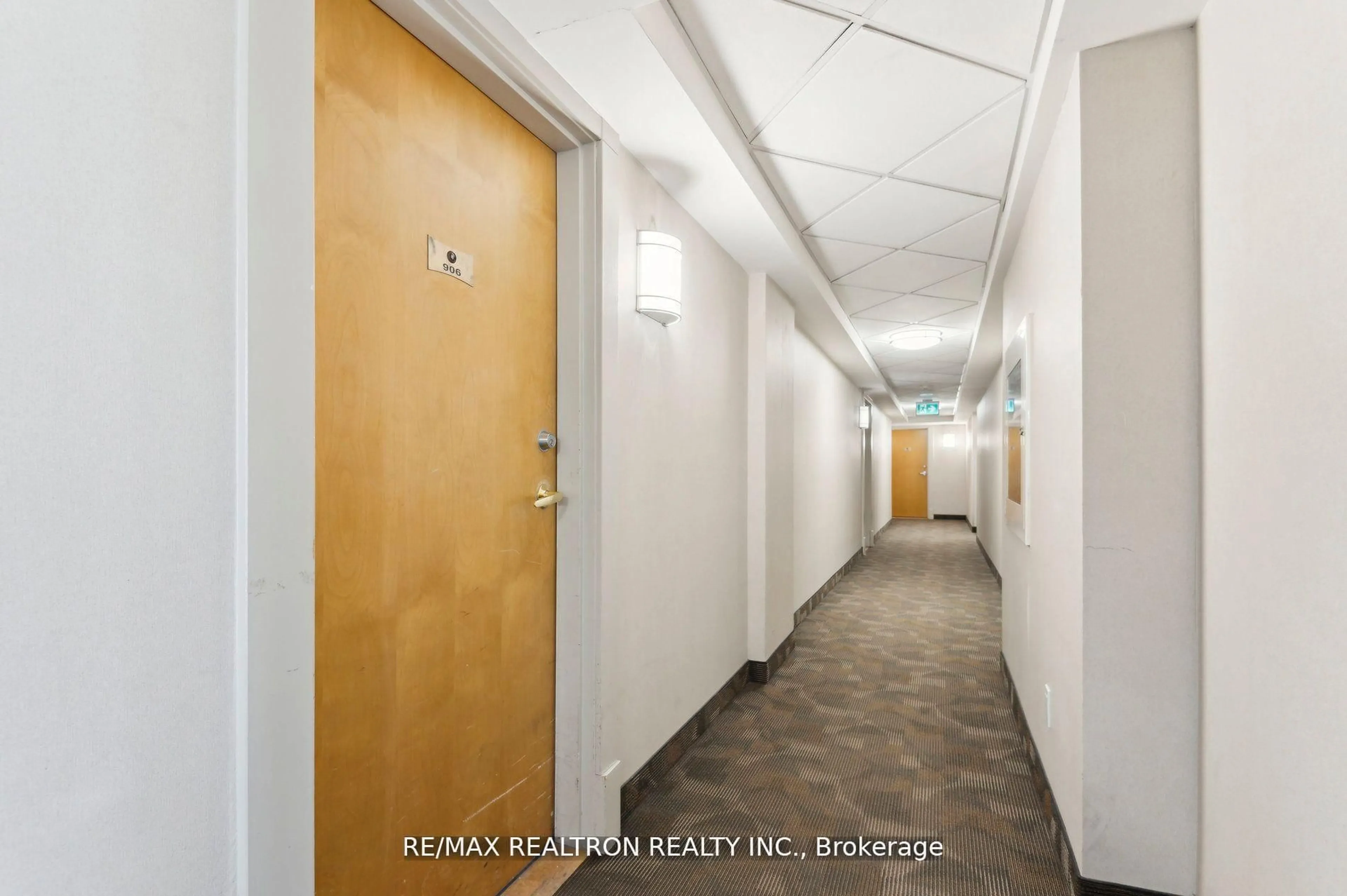 Unknown for 18 Merton St #906, Toronto Ontario M4S 3G9