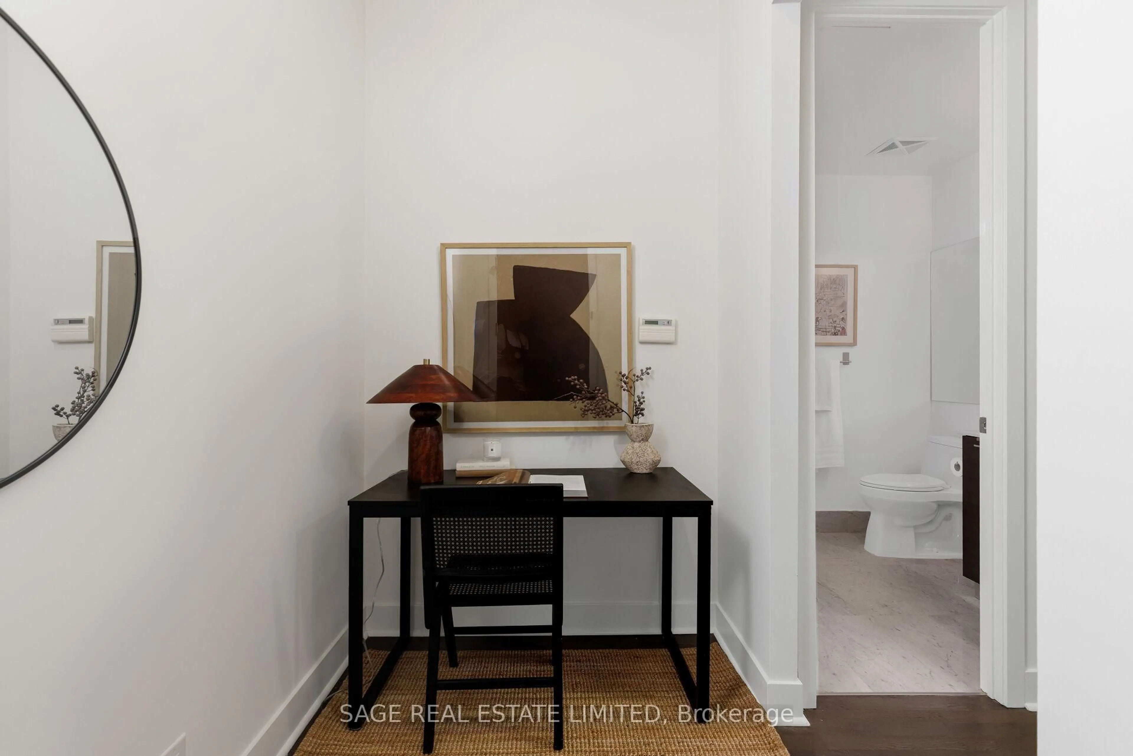 Unknown for 399 Adelaide St #516, Toronto Ontario M5V 1S1