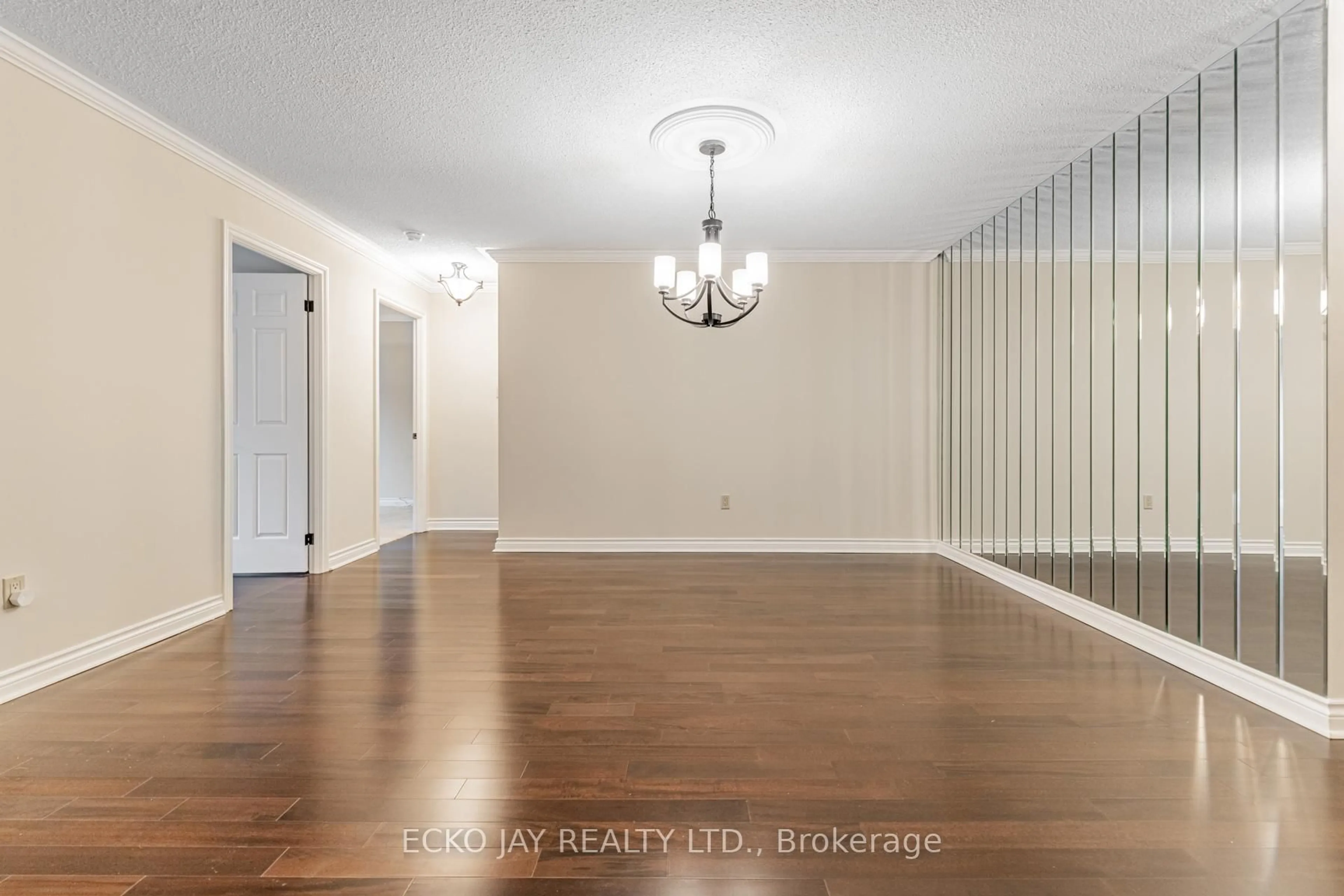 Indoor entryway for 1200 Don Mills Rd #412, Toronto Ontario M3B 3N8